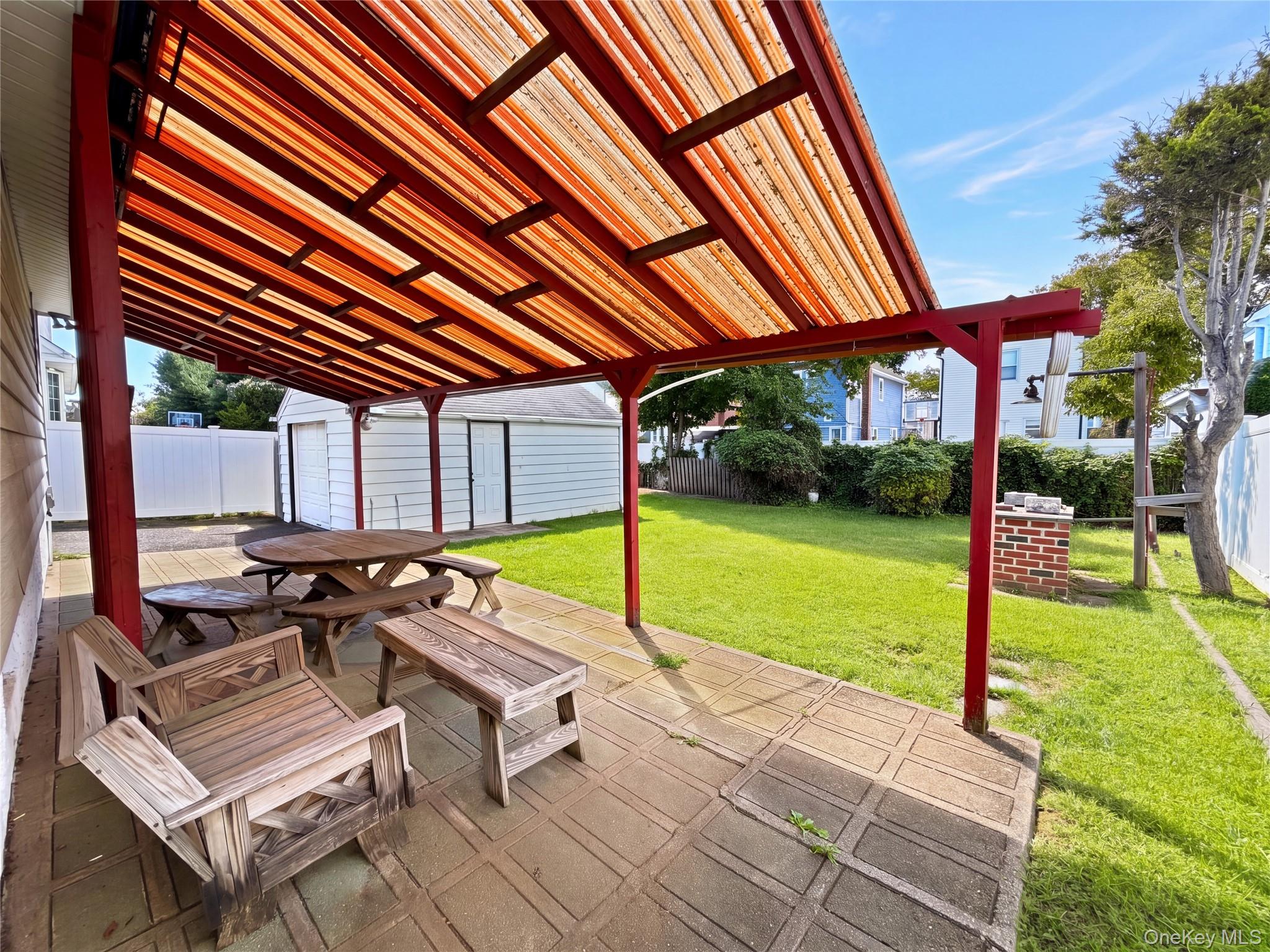 78 Gates Avenue – For Sale photo 31