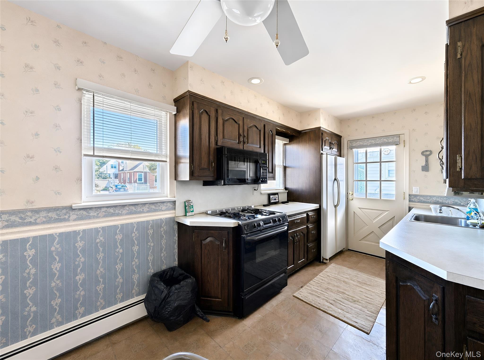 78 Gates Avenue – For Sale photo 11