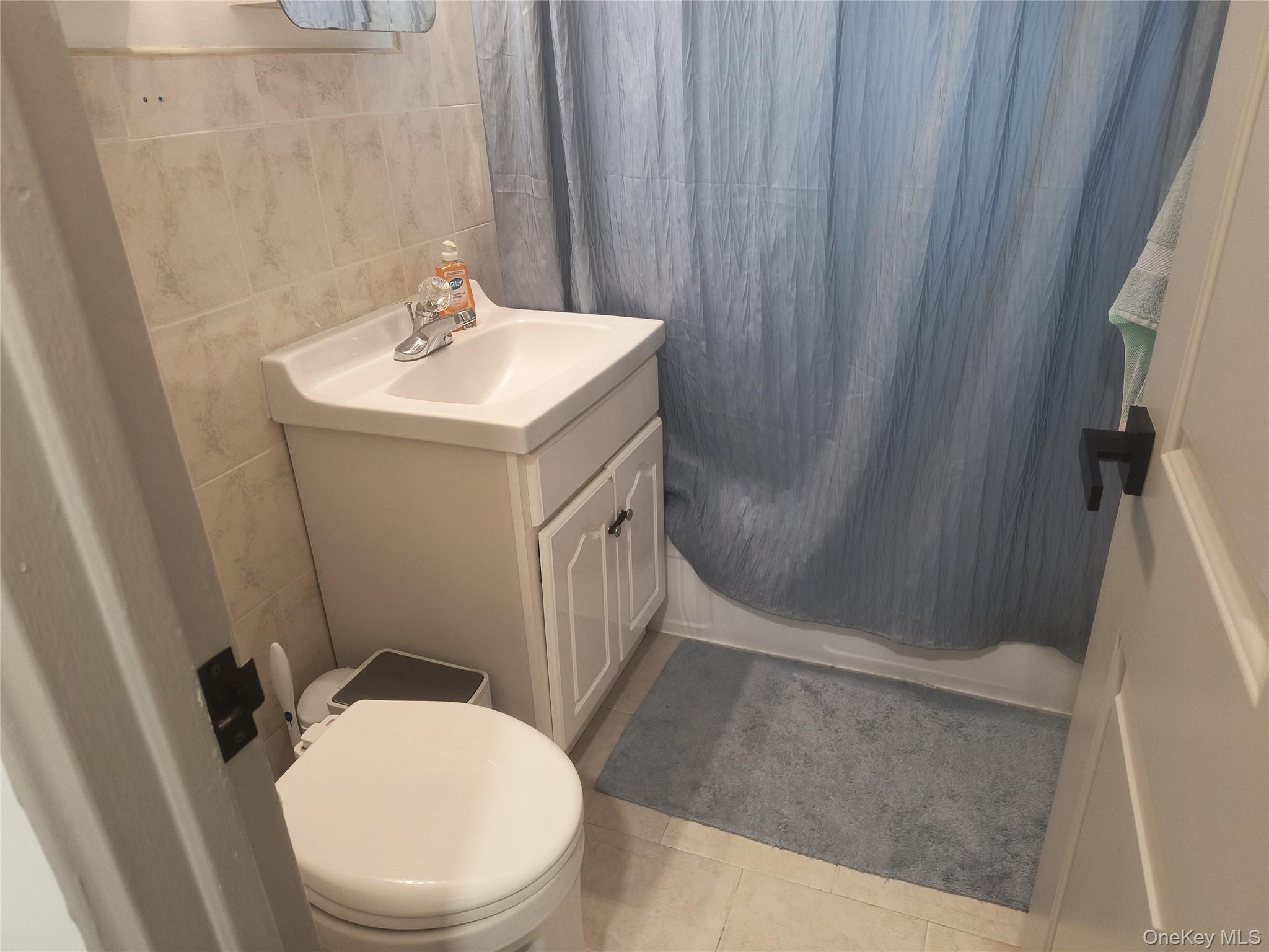 1304 Midland Avenue, Unit B41 photo 15
