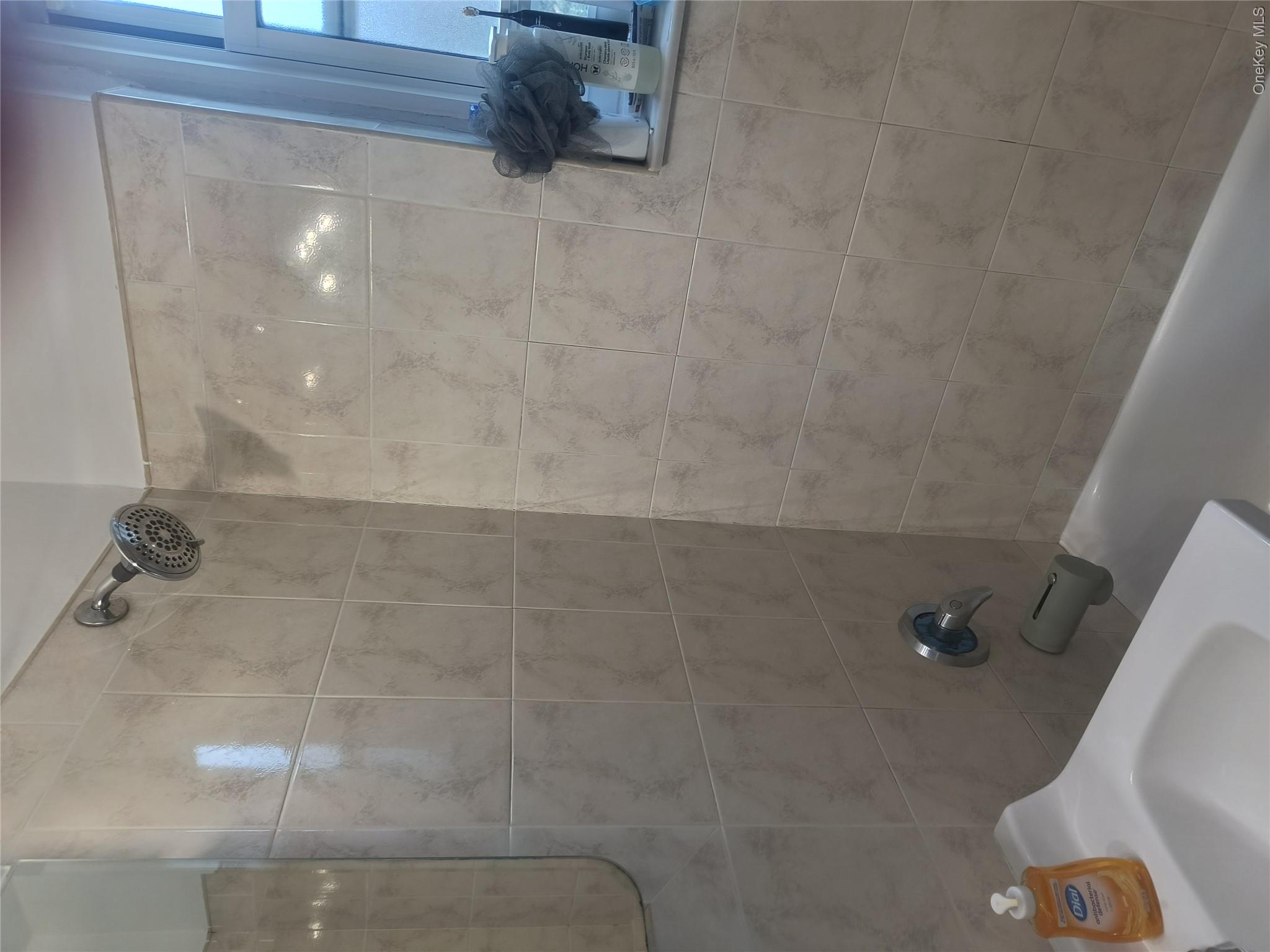 1304 Midland Avenue, Unit B41 photo 14