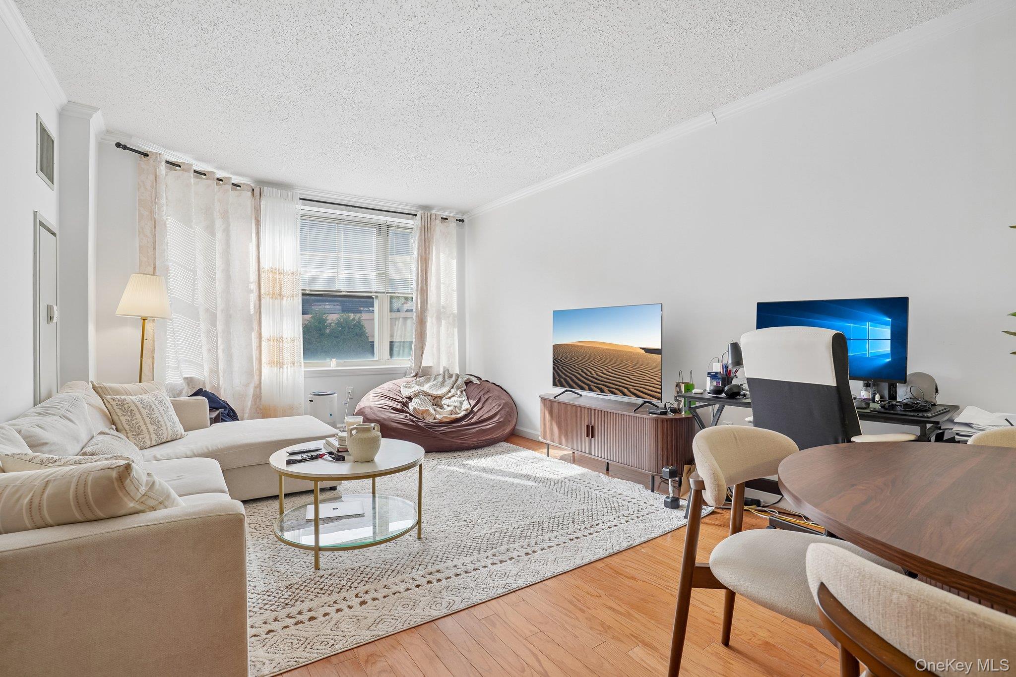 300 Mamaroneck Avenue, Unit 421 photo 2