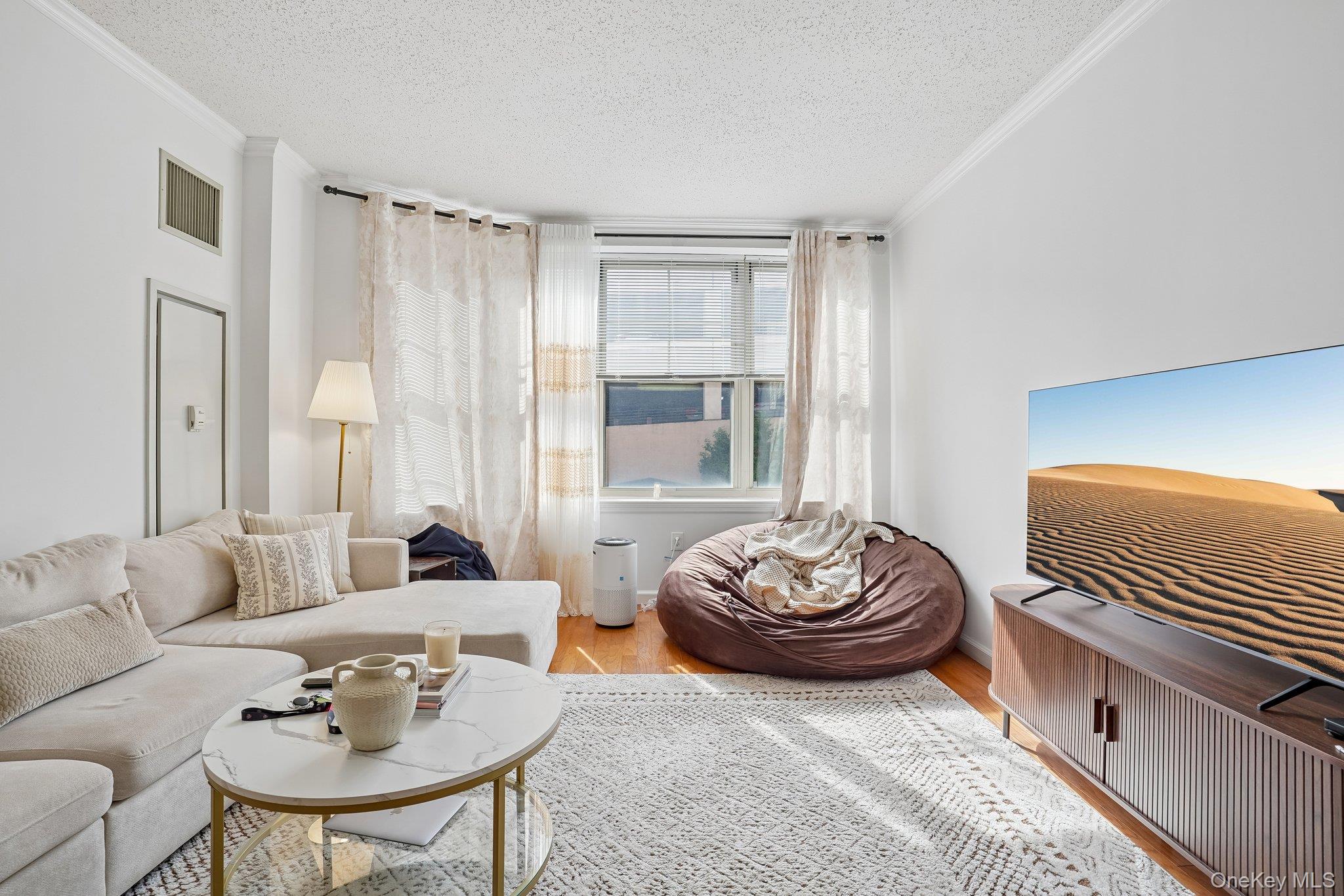300 Mamaroneck Avenue, Unit 421 photo 3