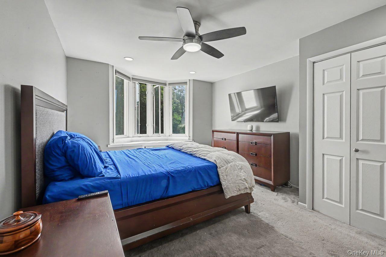 1200 Warburton Avenue, Unit 41 photo 21