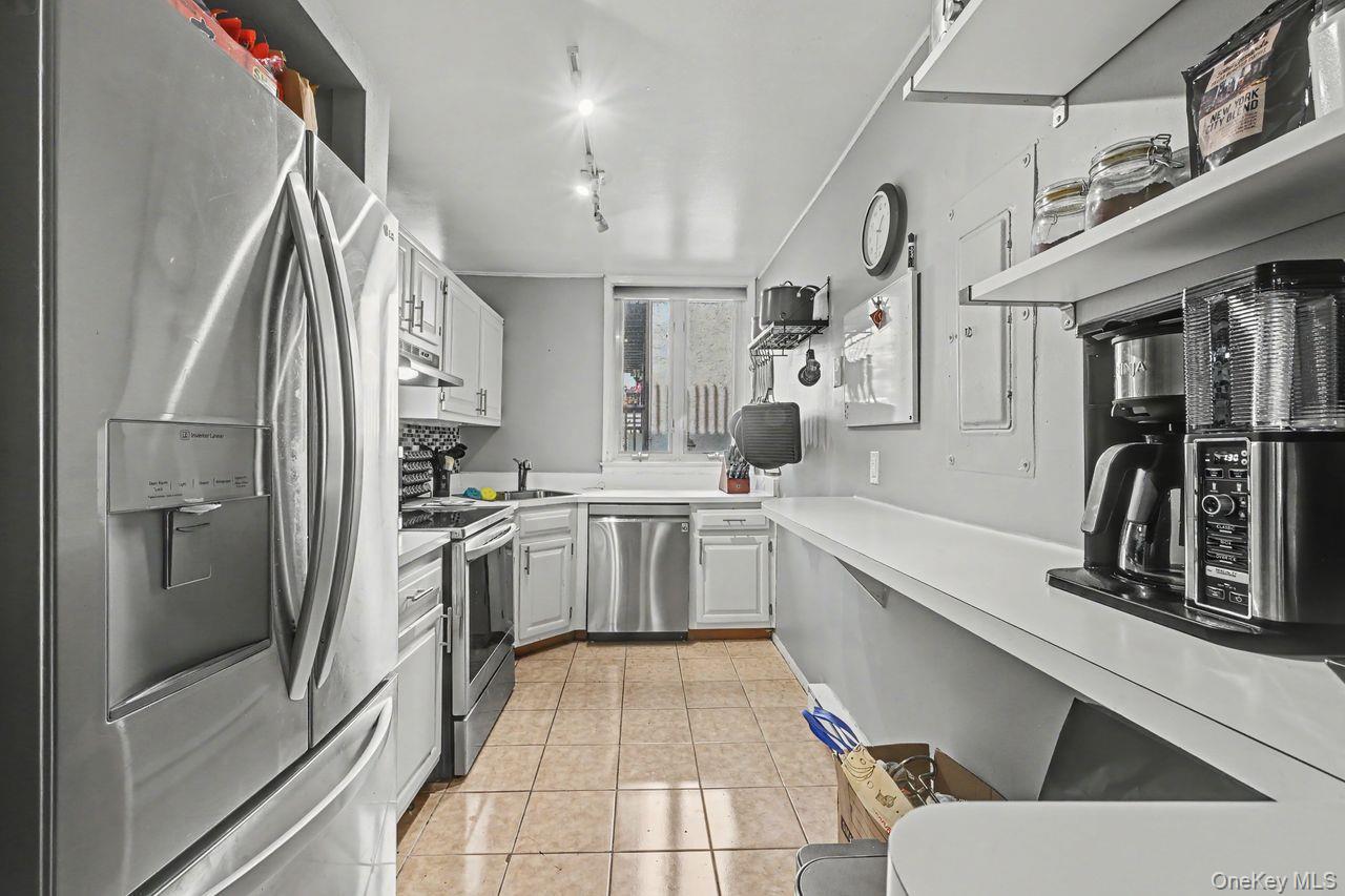 1200 Warburton Avenue, Unit 41 photo 15