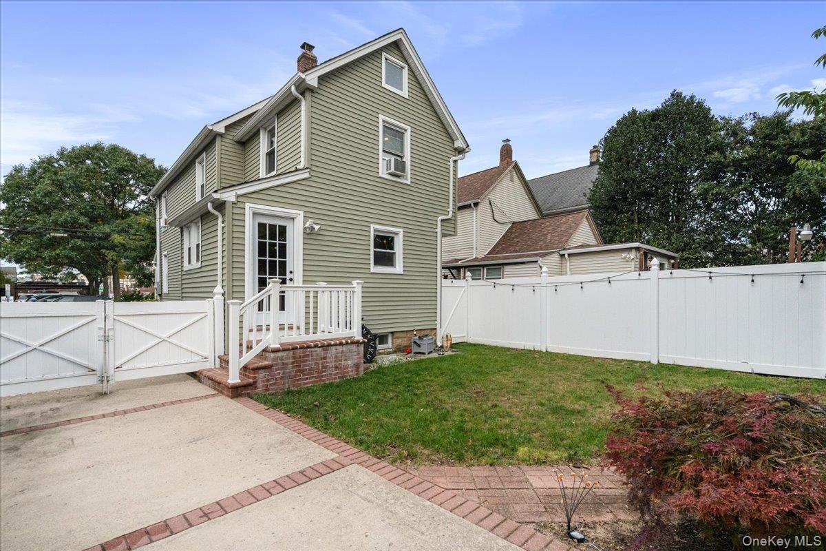 35 Saint Marks Avenue – For Sale photo 22