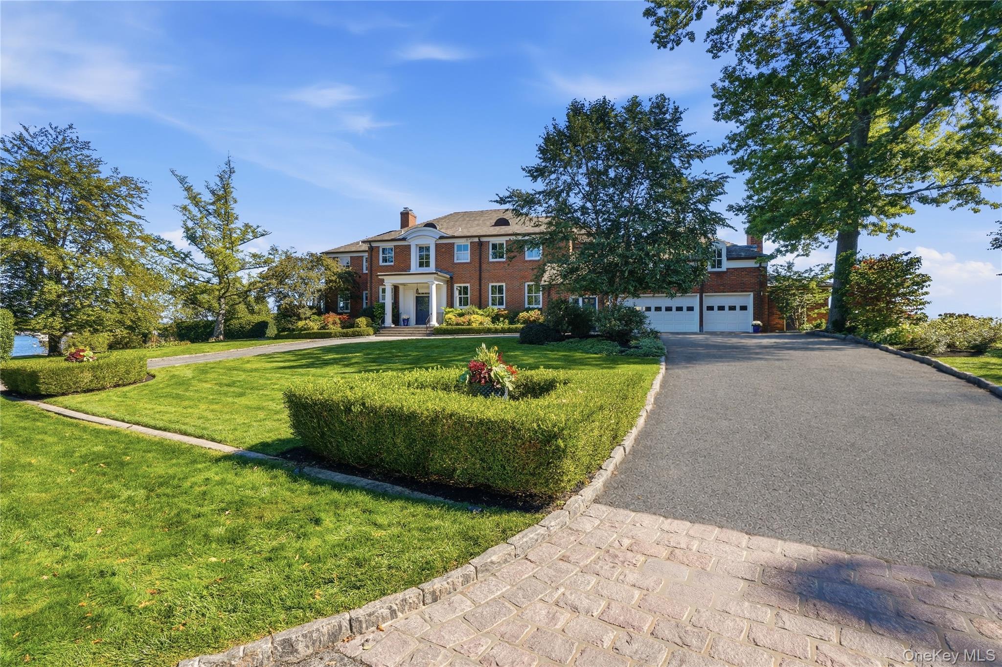 1 Bay Avenue – For Sale photo 18