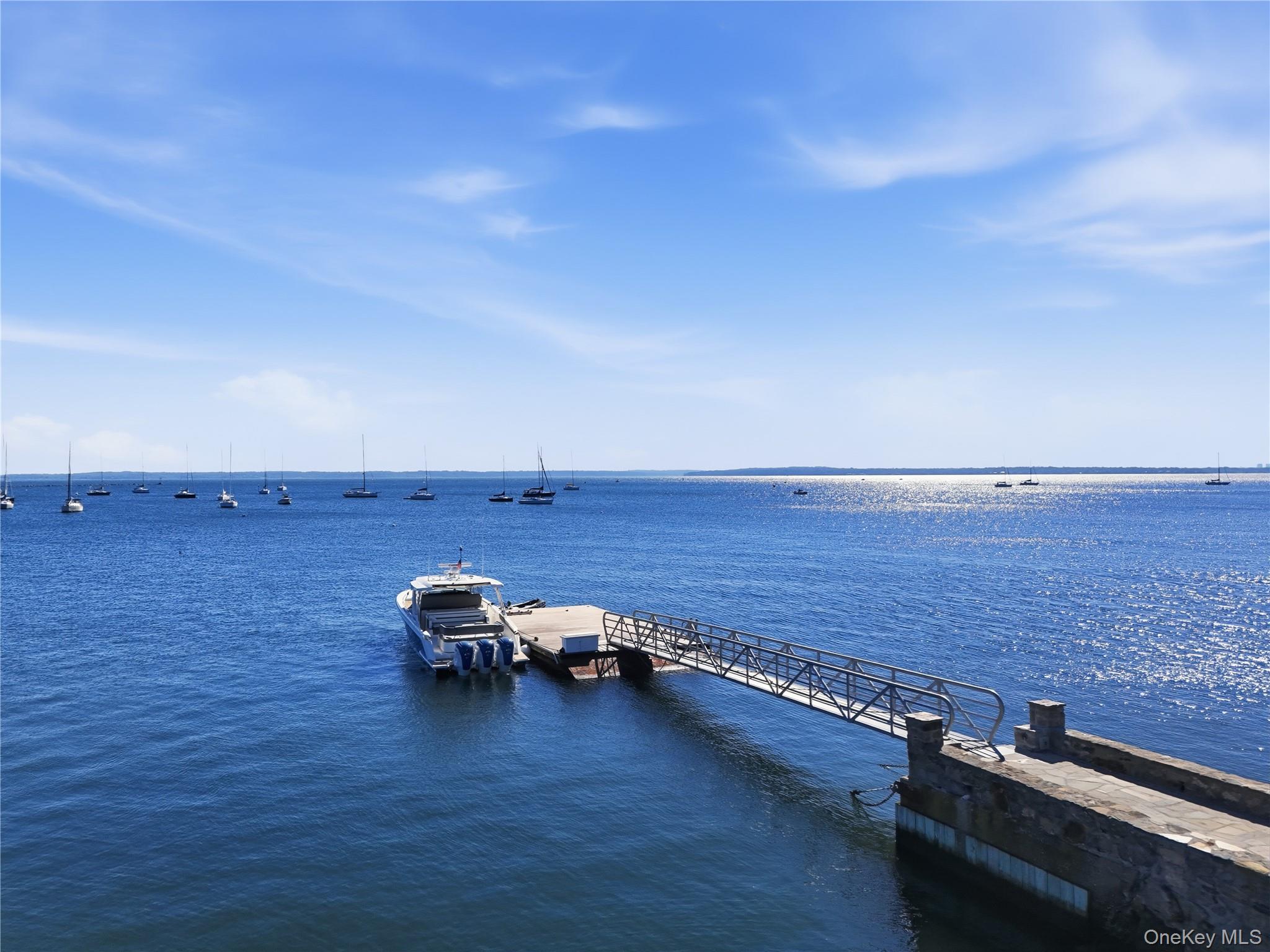 1 Bay Avenue – For Sale photo 8