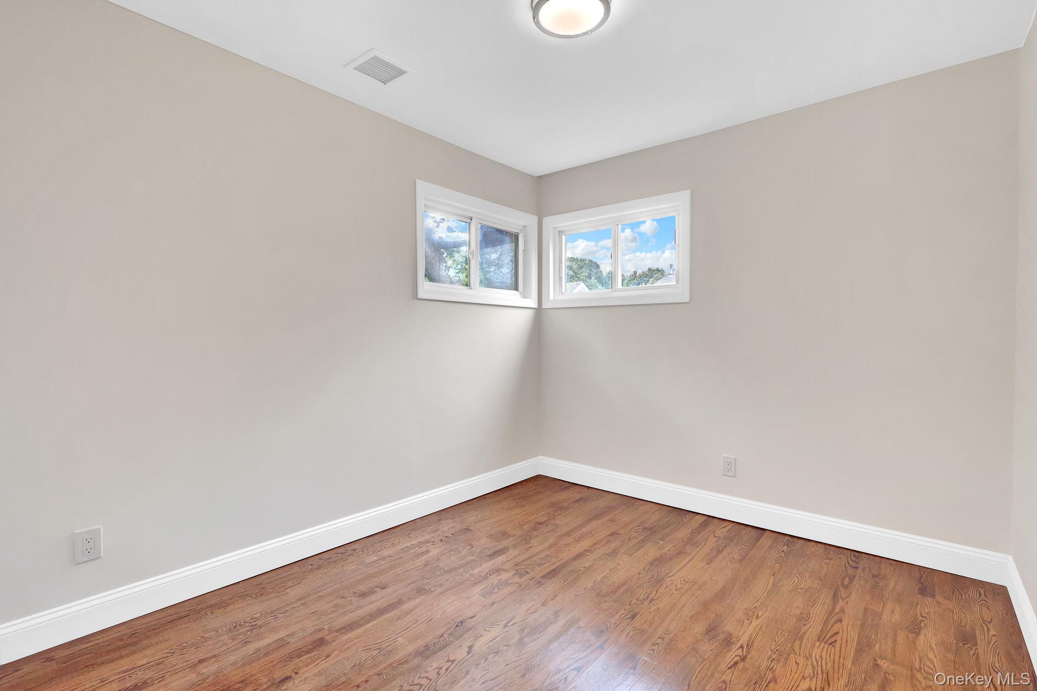 1119 Nugent Avenue – For Sale photo 12