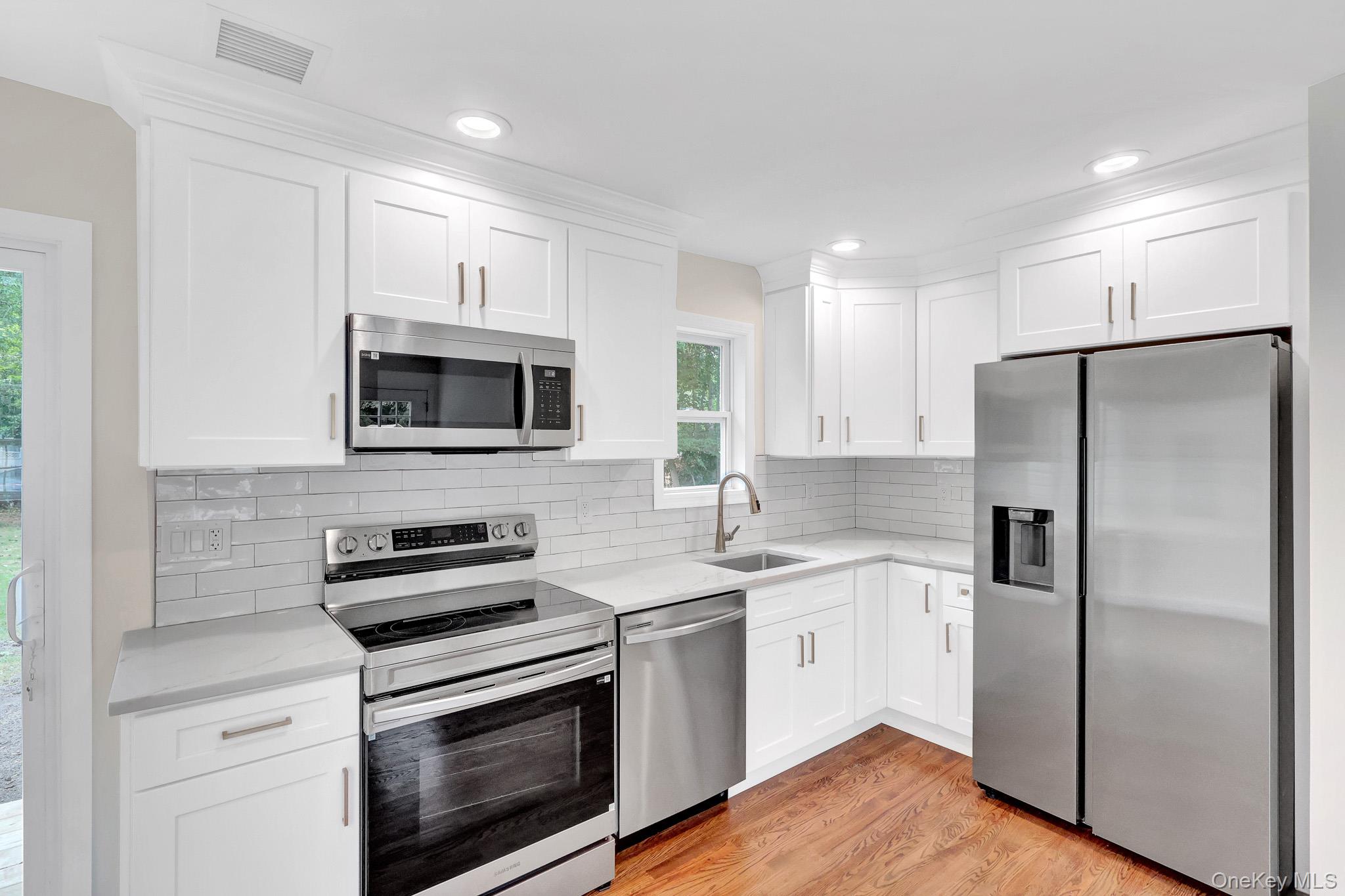 1119 Nugent Avenue – For Sale photo 8