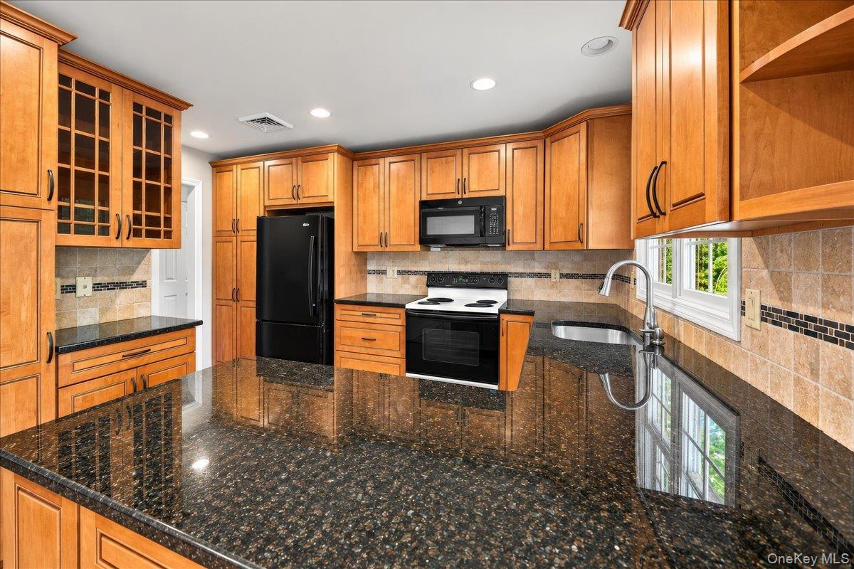 7 Meadowbrook Drive – For Sale photo 30