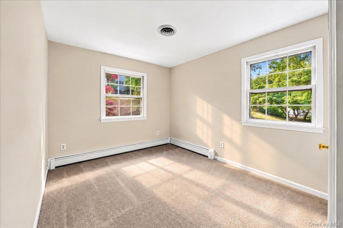 7 Meadowbrook Drive – For Sale