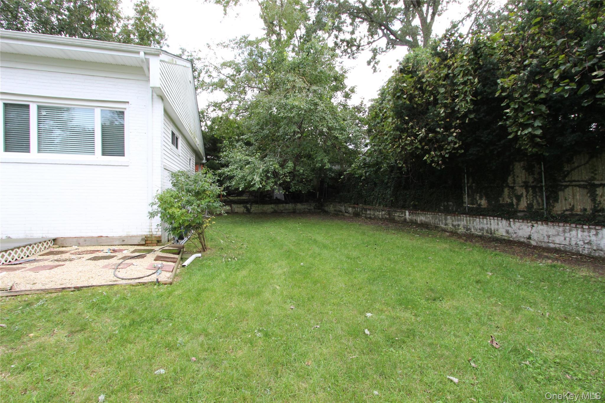 40 Flowerfield Road – For Sale photo 17