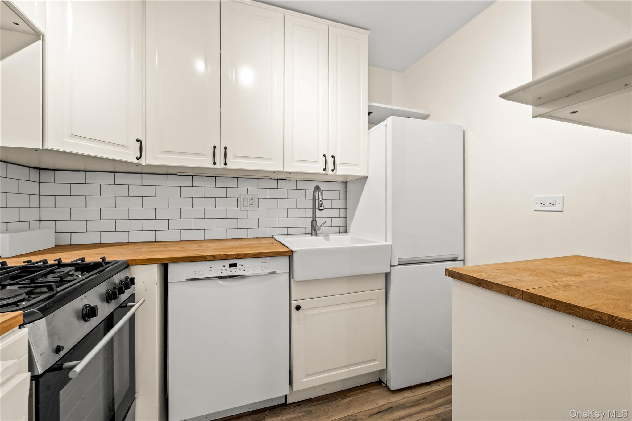 175-20 Wexford Terrace, Unit 11A photo 8