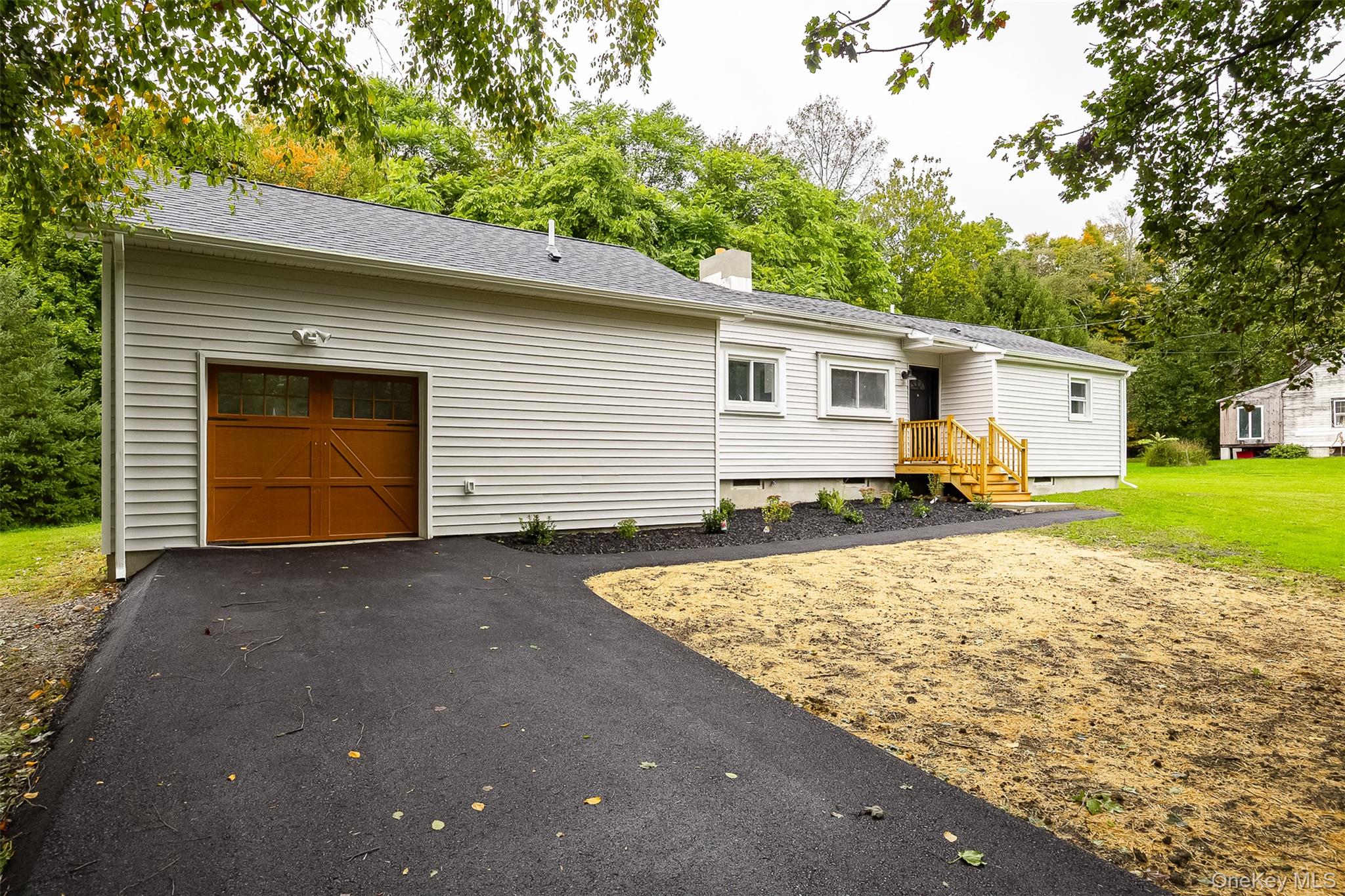 15 Balsam Road – For Sale photo 3