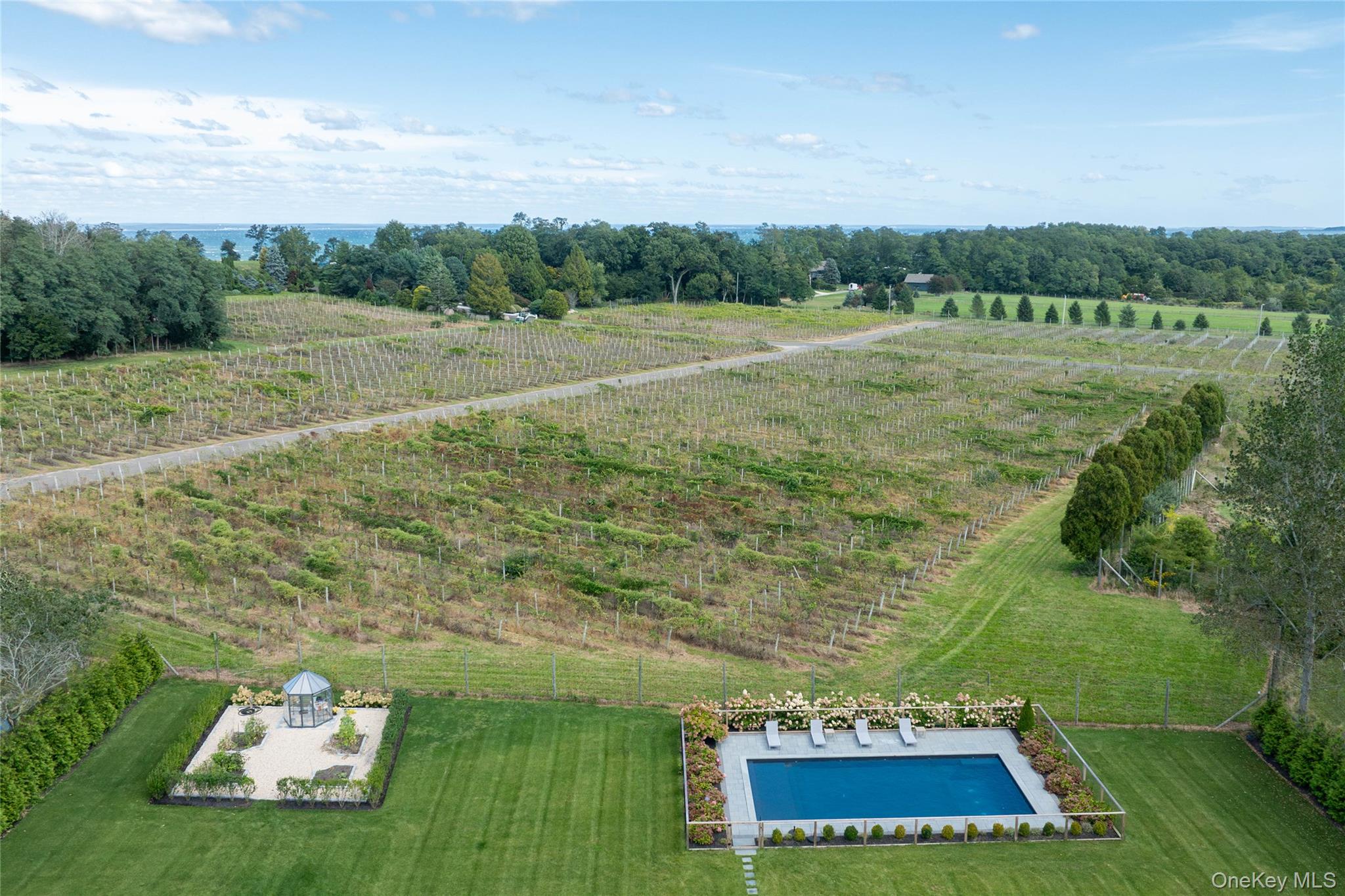 860 Hillcrest Drive – For Sale photo 22