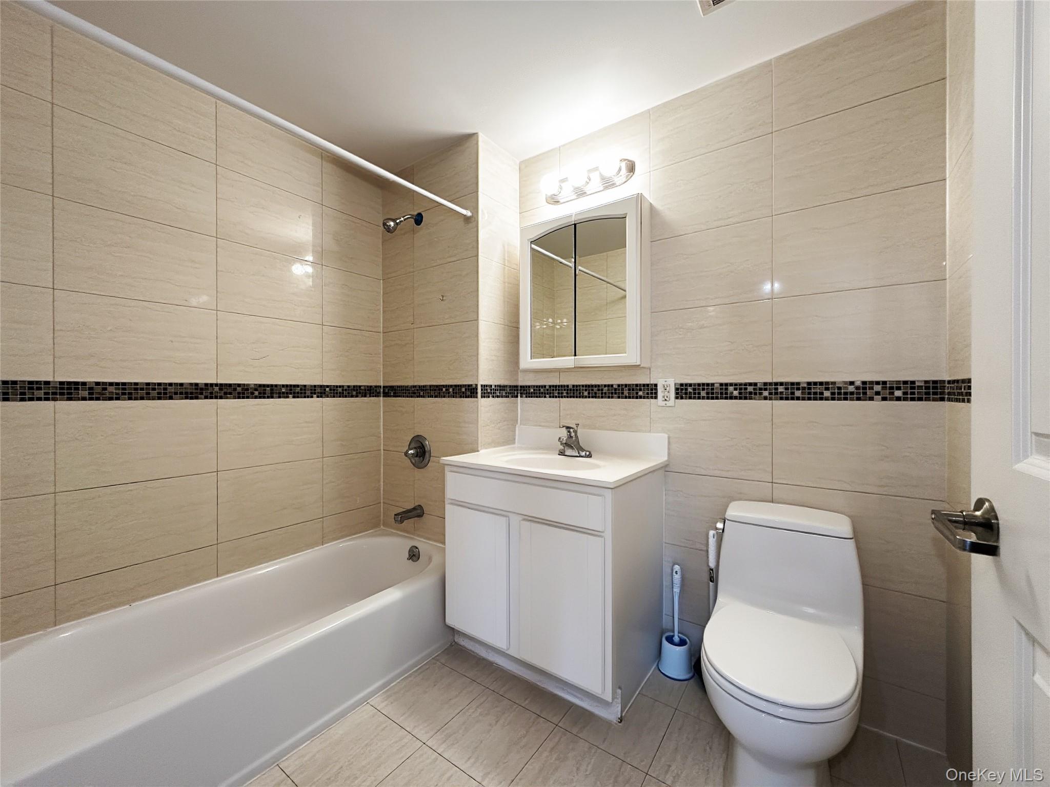 6475 Austin Street, Unit 4C photo 4