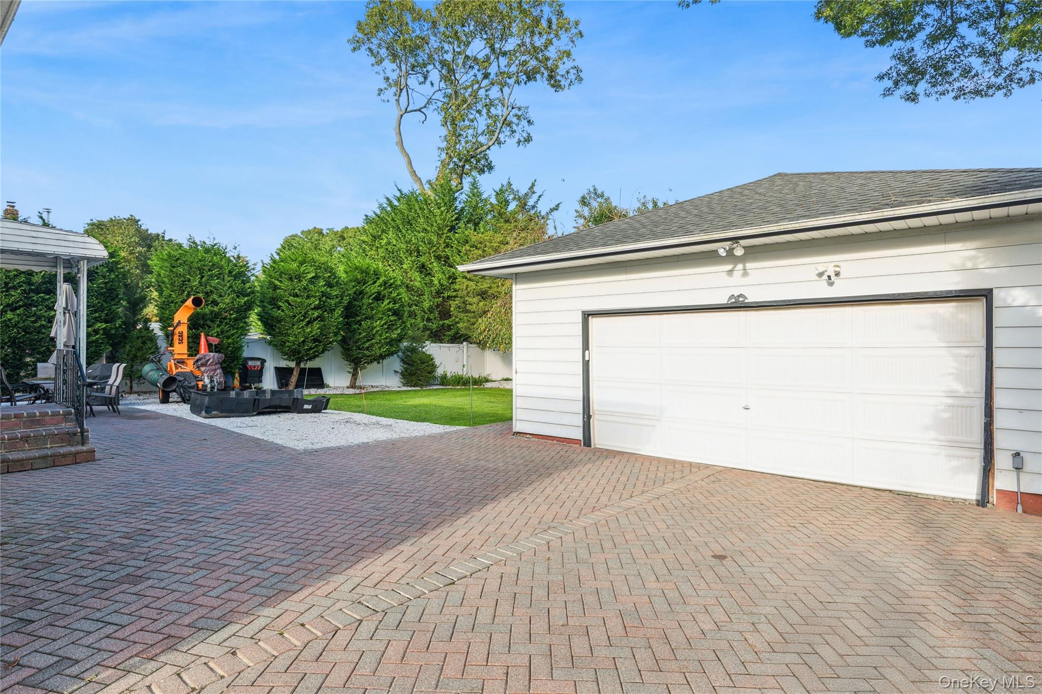 15 Pine Cone Street – For Sale photo 3