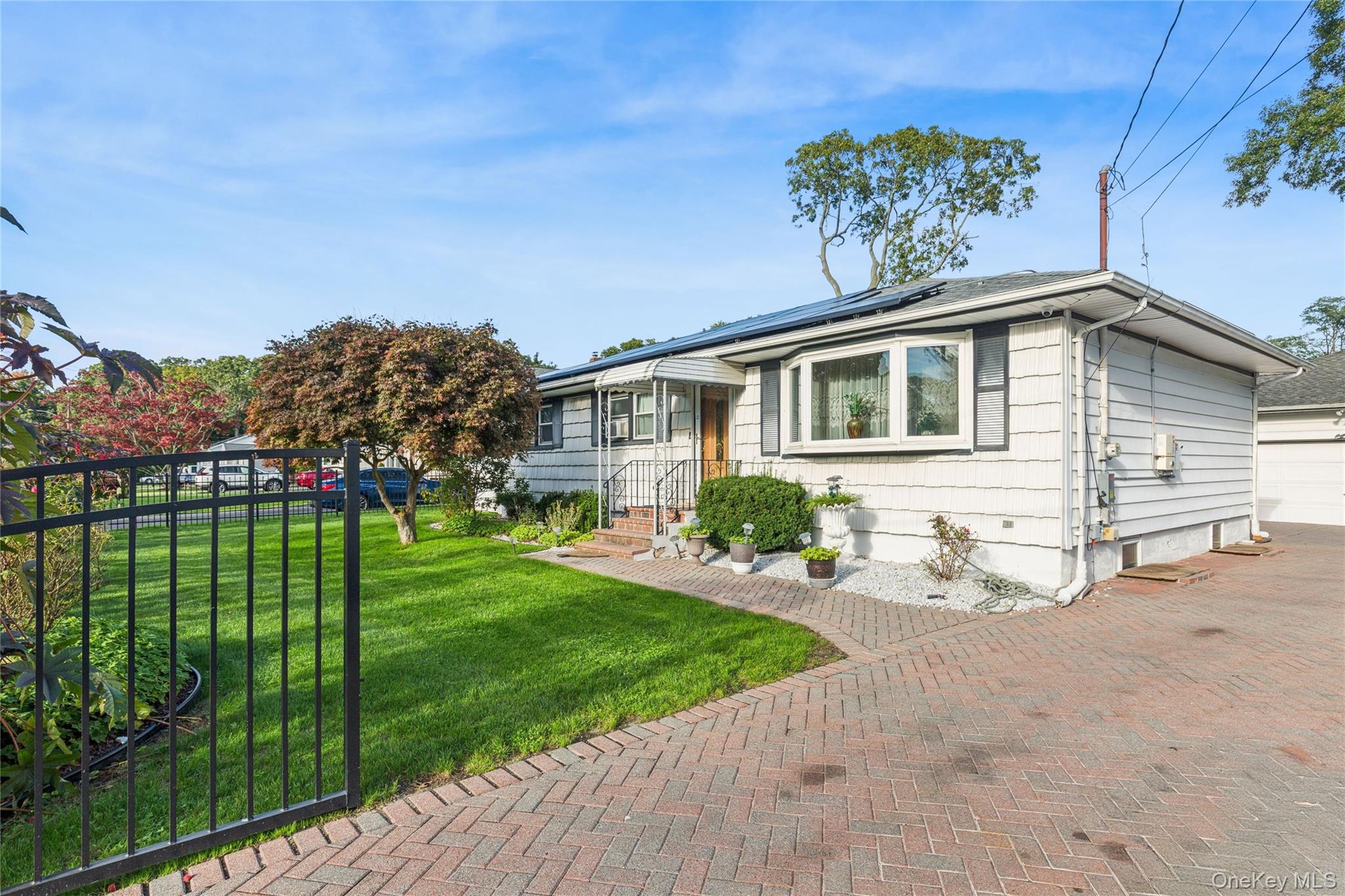 15 Pine Cone Street – For Sale photo 2