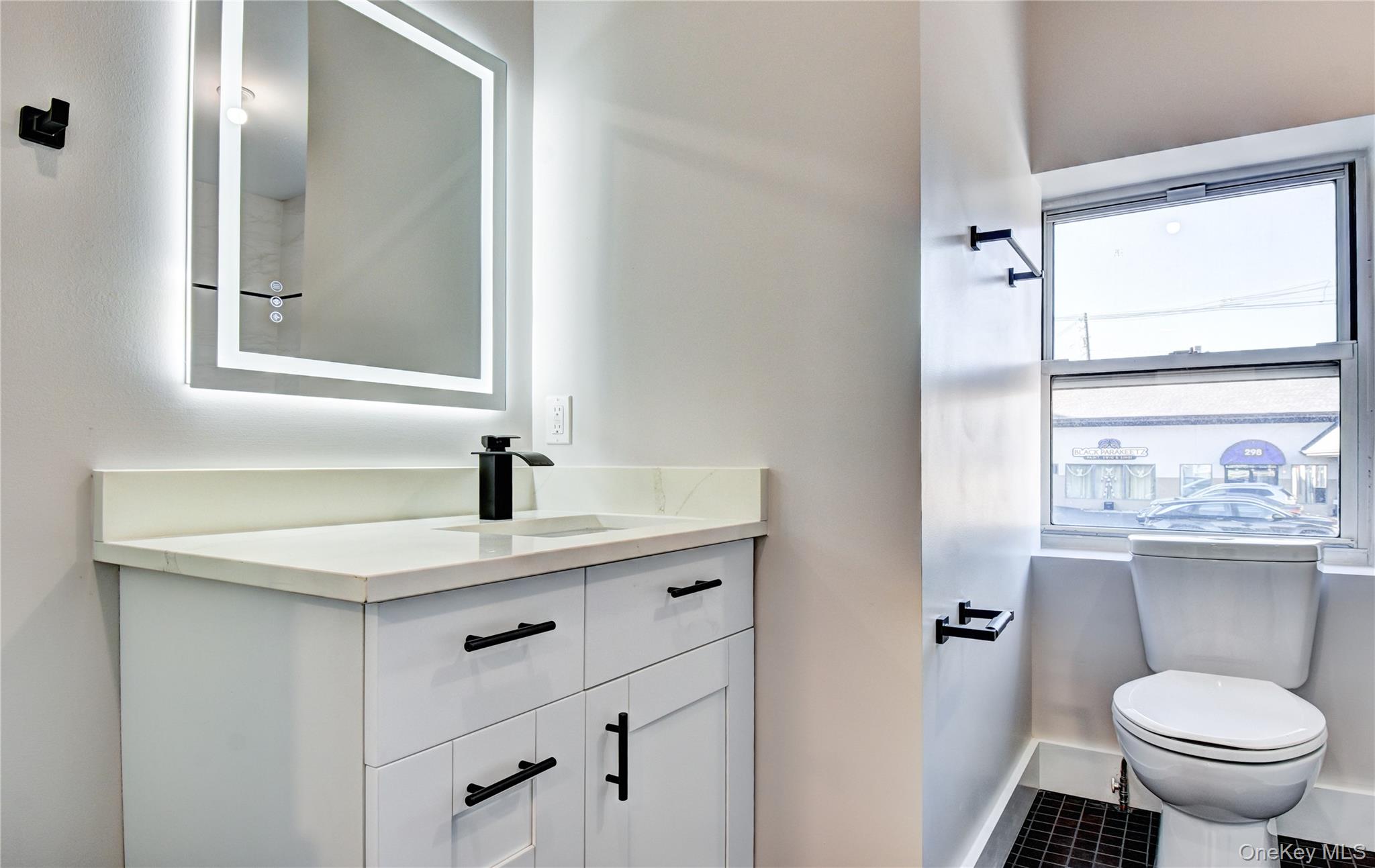 292 Main Street, Unit 211 photo 4
