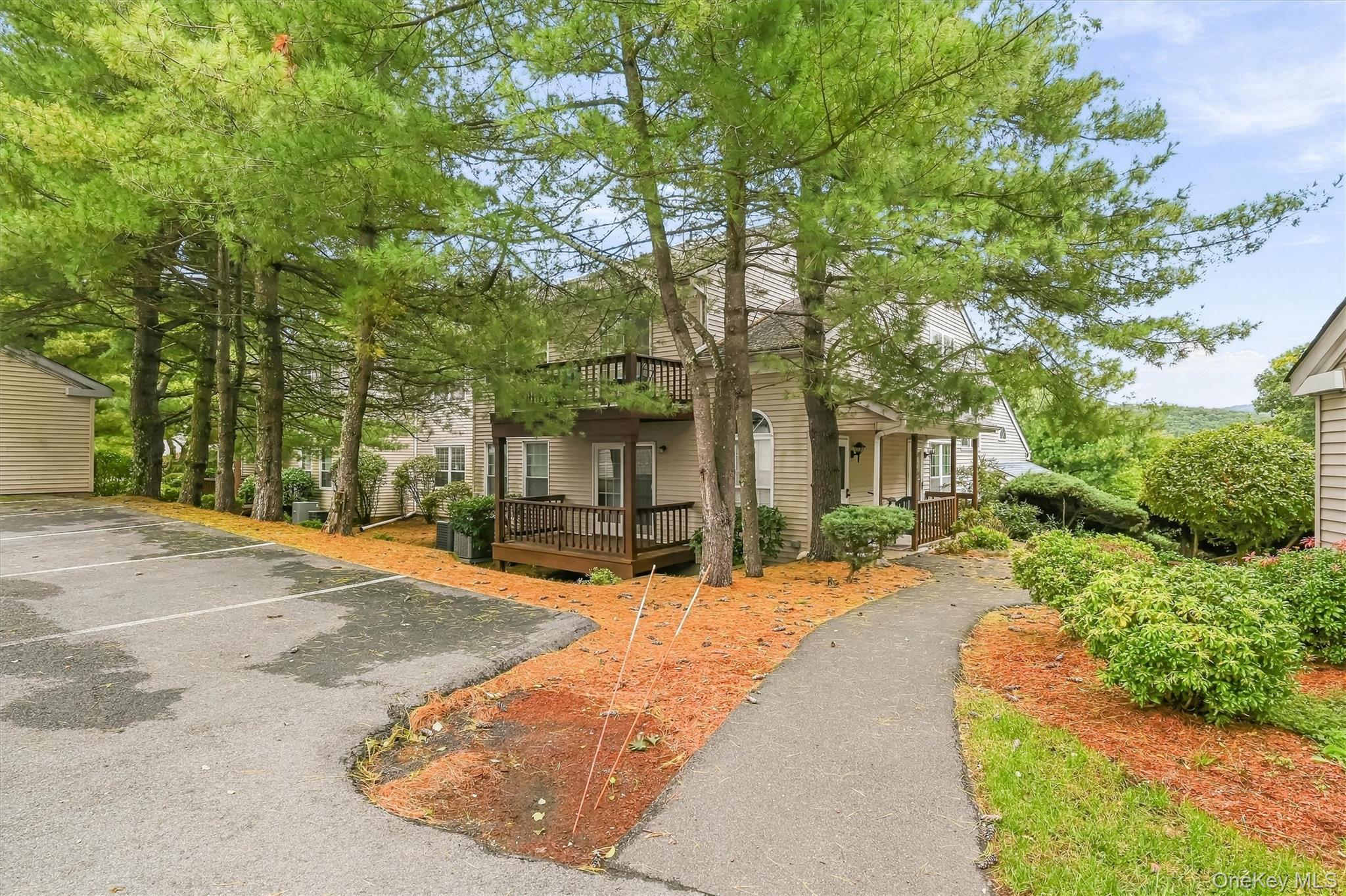 1108 Evergreen Court, Unit 65 photo 30