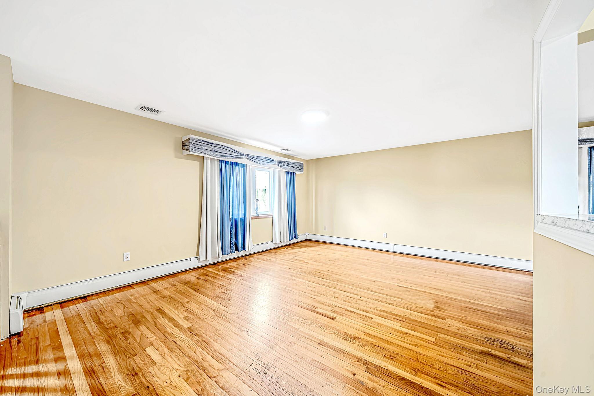 263 Commack Road – For Sale photo 8