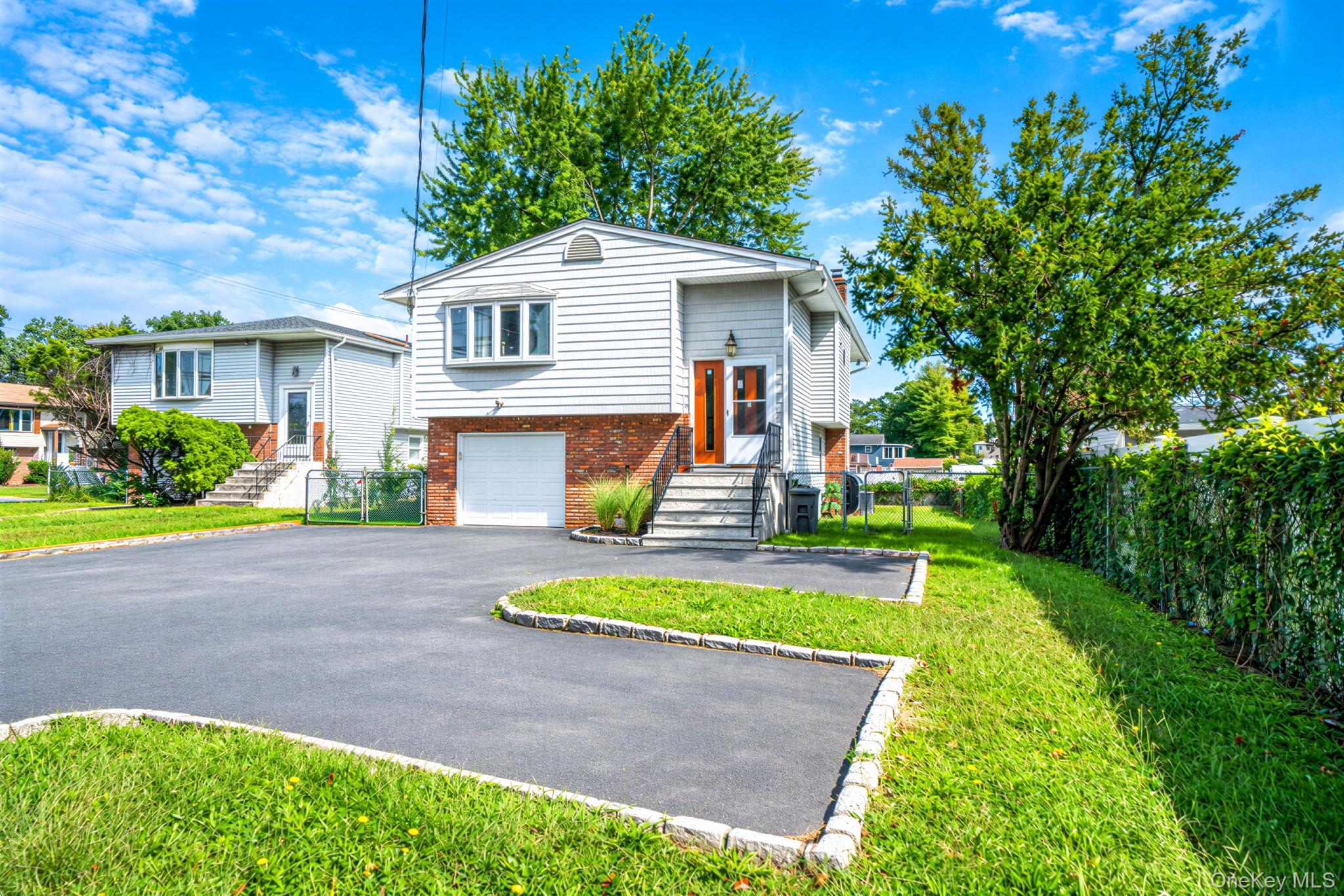 263 Commack Road – For Sale