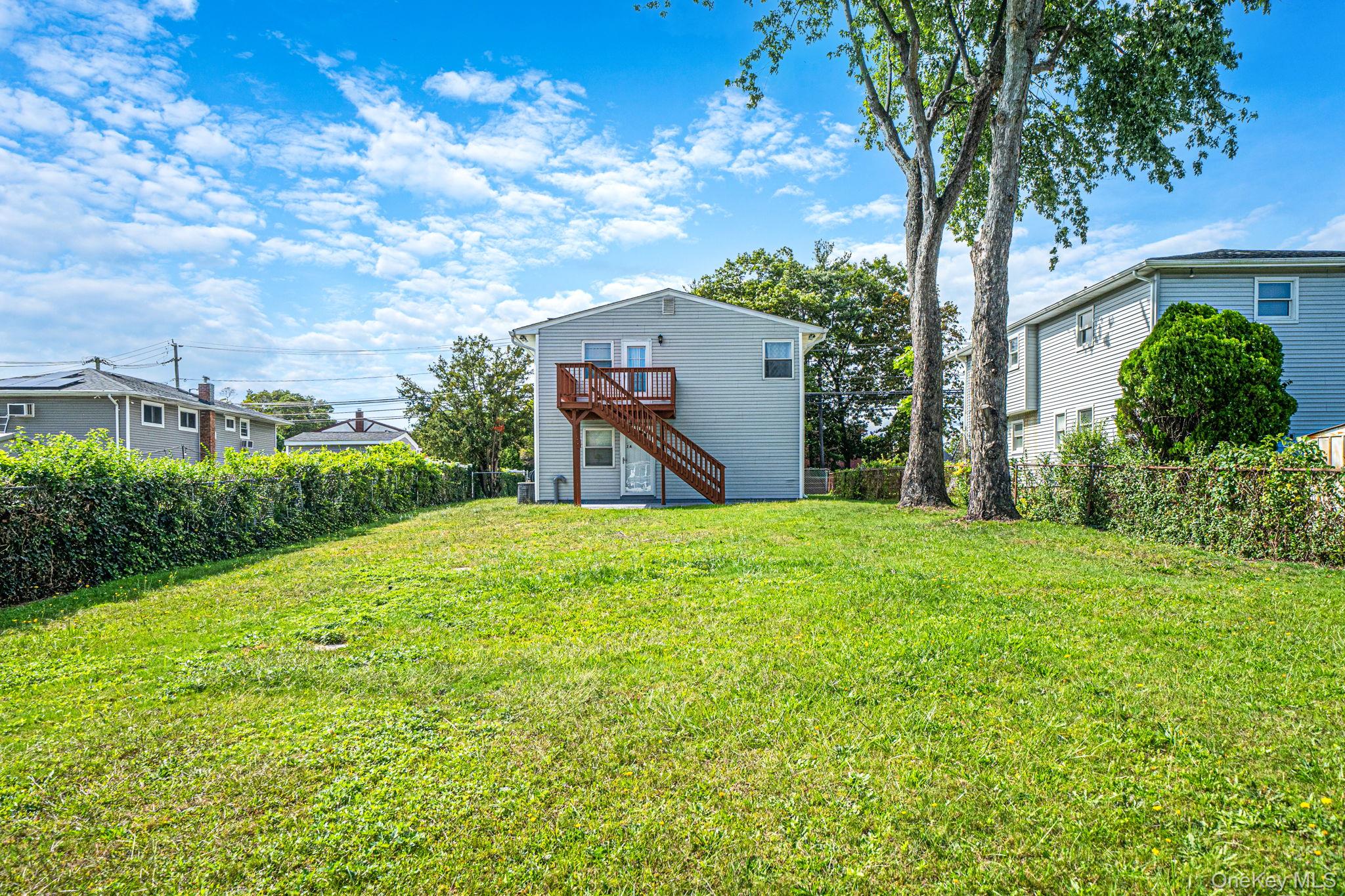 263 Commack Road – For Sale photo 6