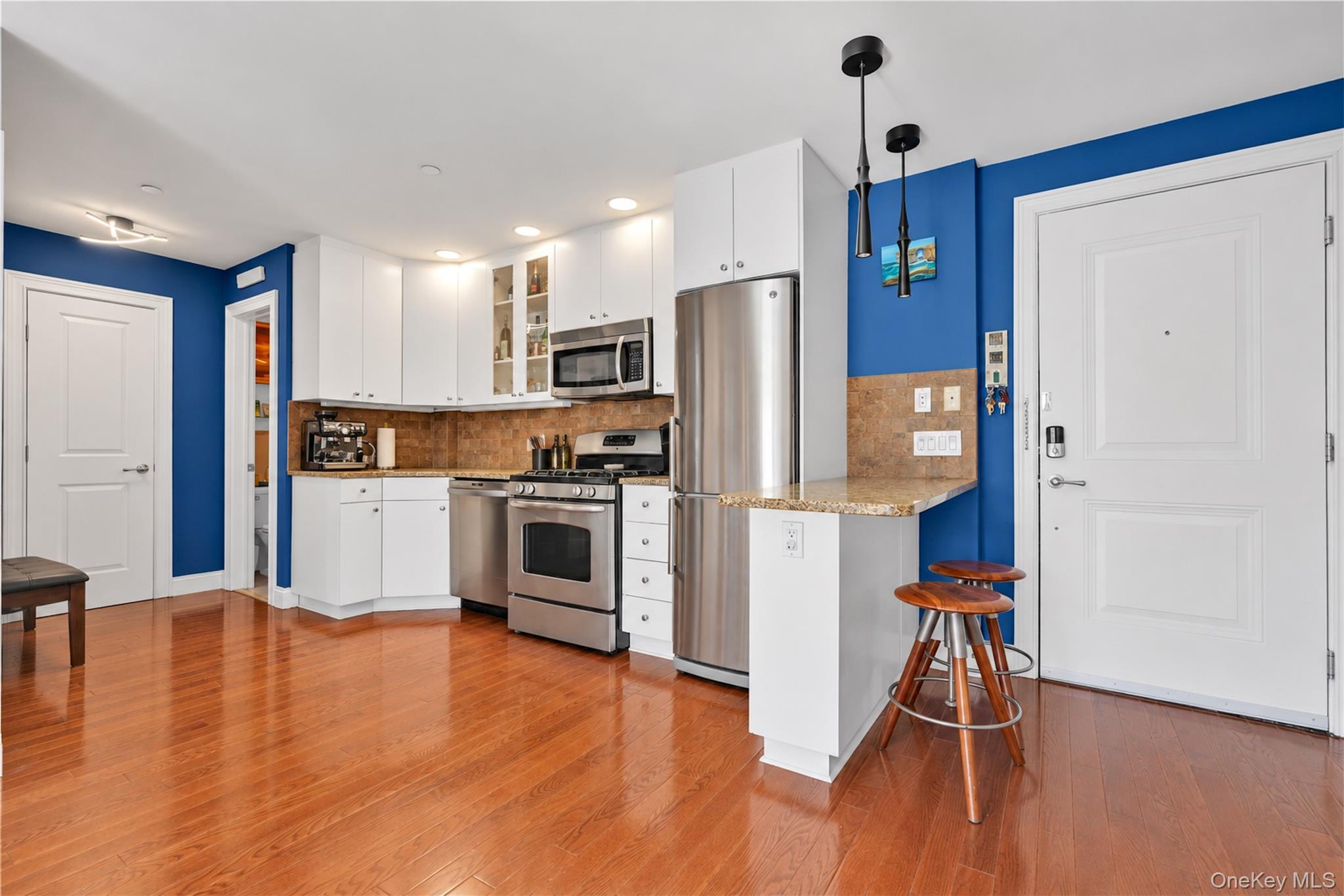 2821 36th Street, Unit 4R photo 5