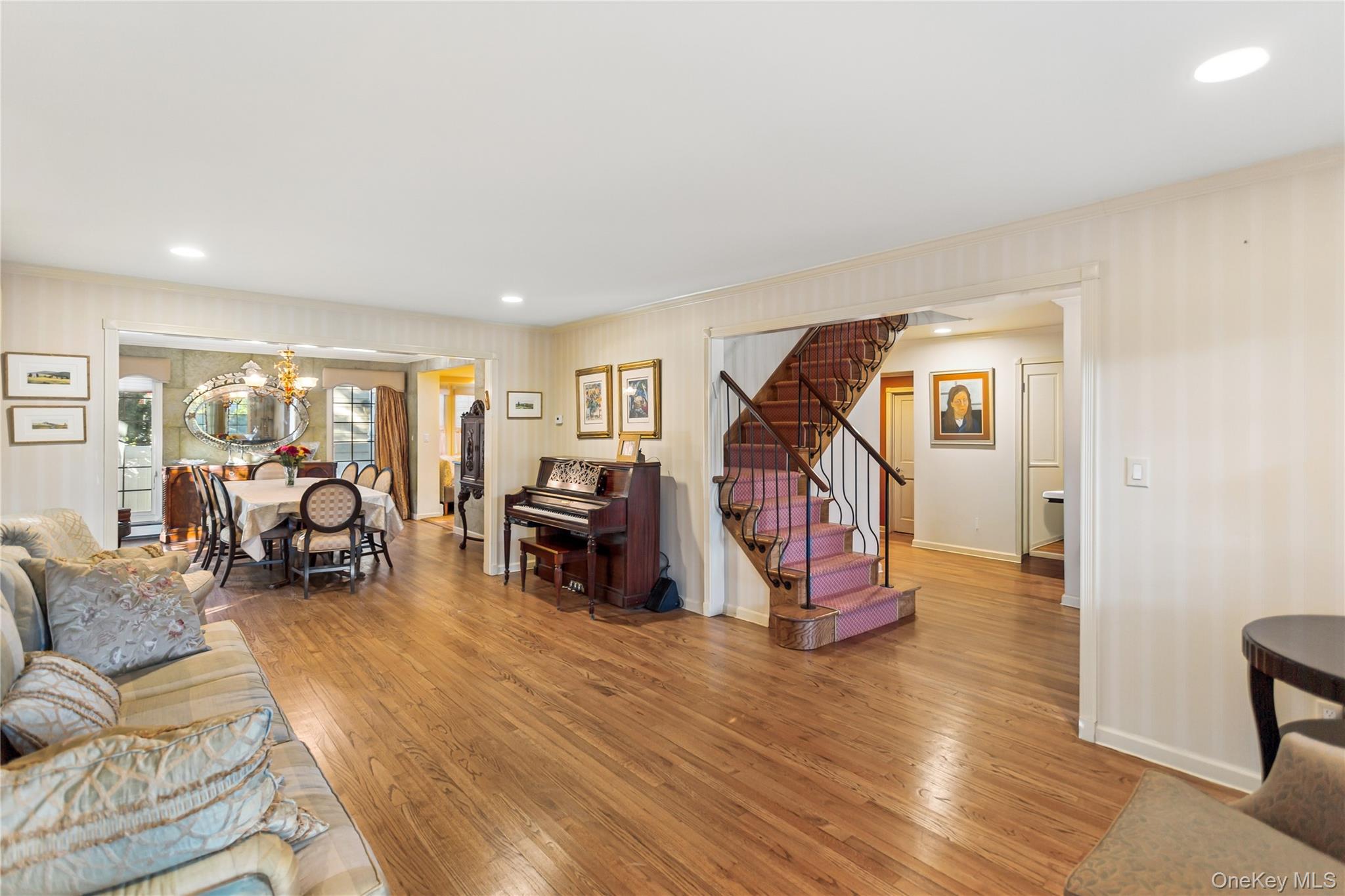 203 Regent Drive – For Sale photo 8