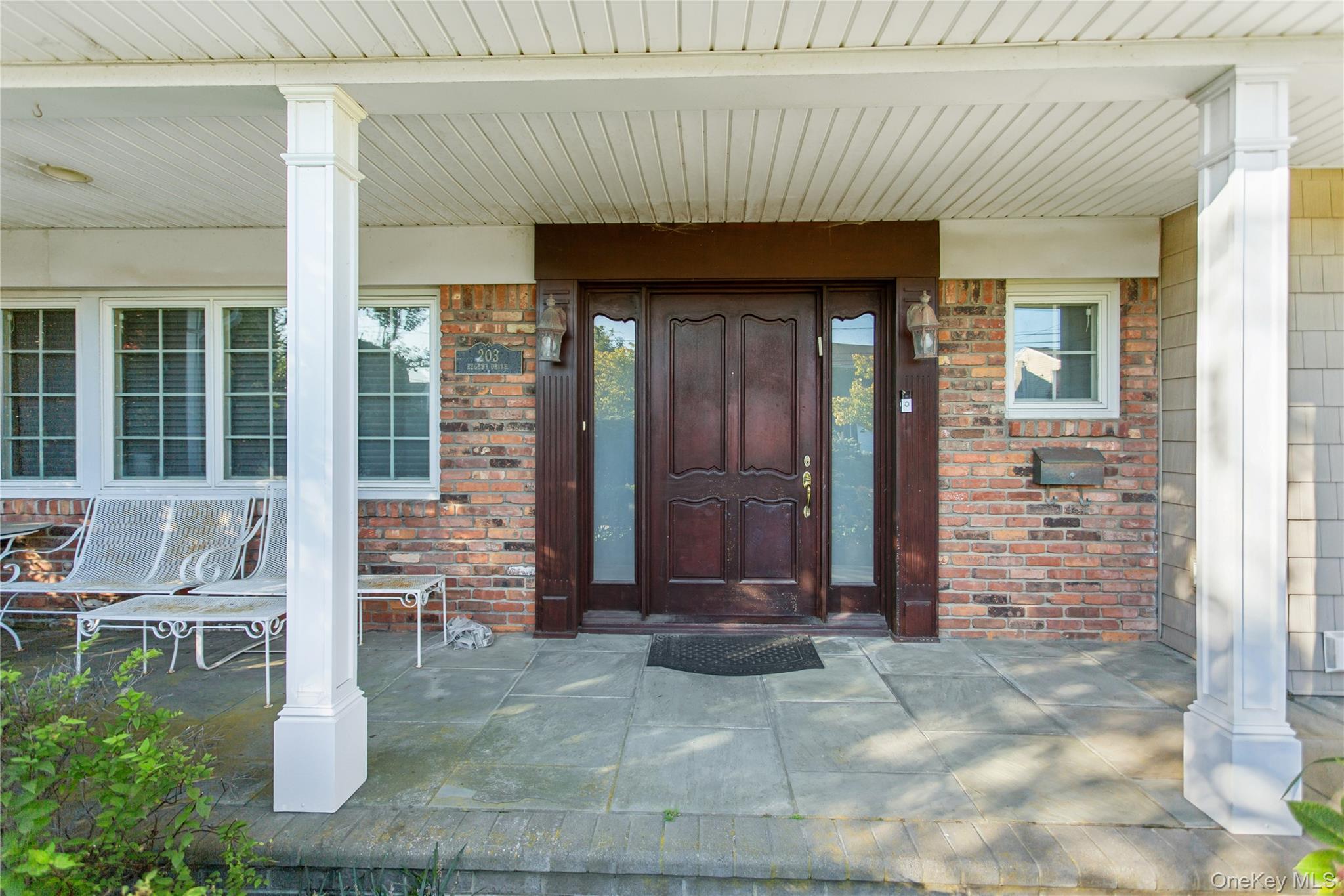 203 Regent Drive – For Sale photo 3