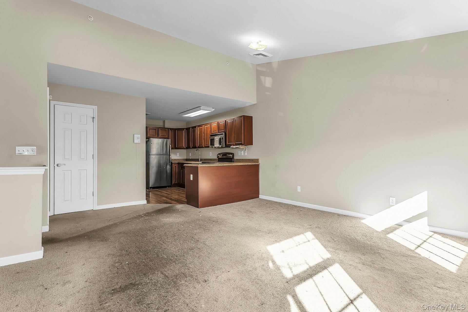 1128 Willow Lane – For Sale photo 6