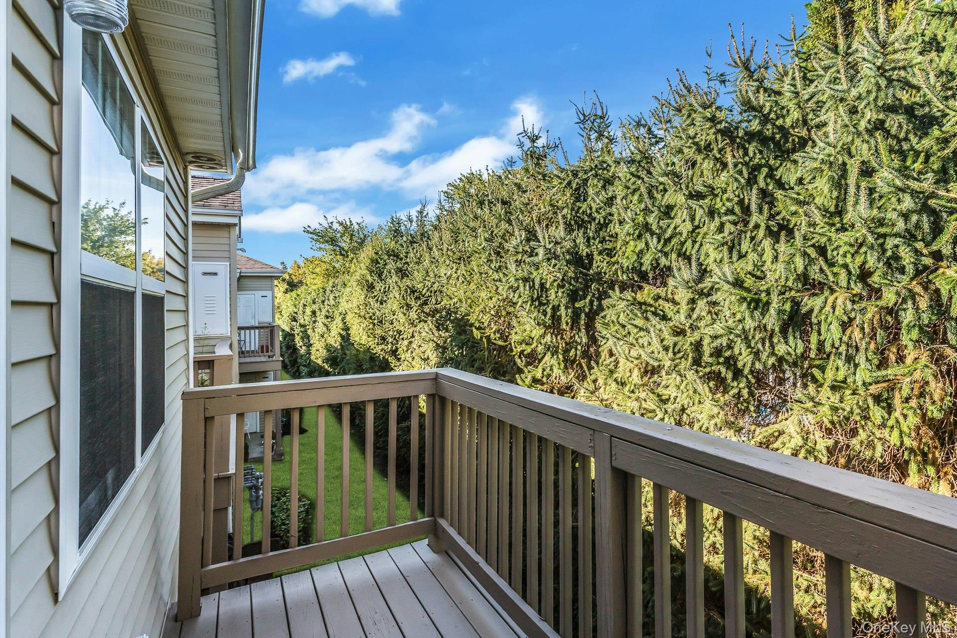 1128 Willow Lane – For Sale photo 16