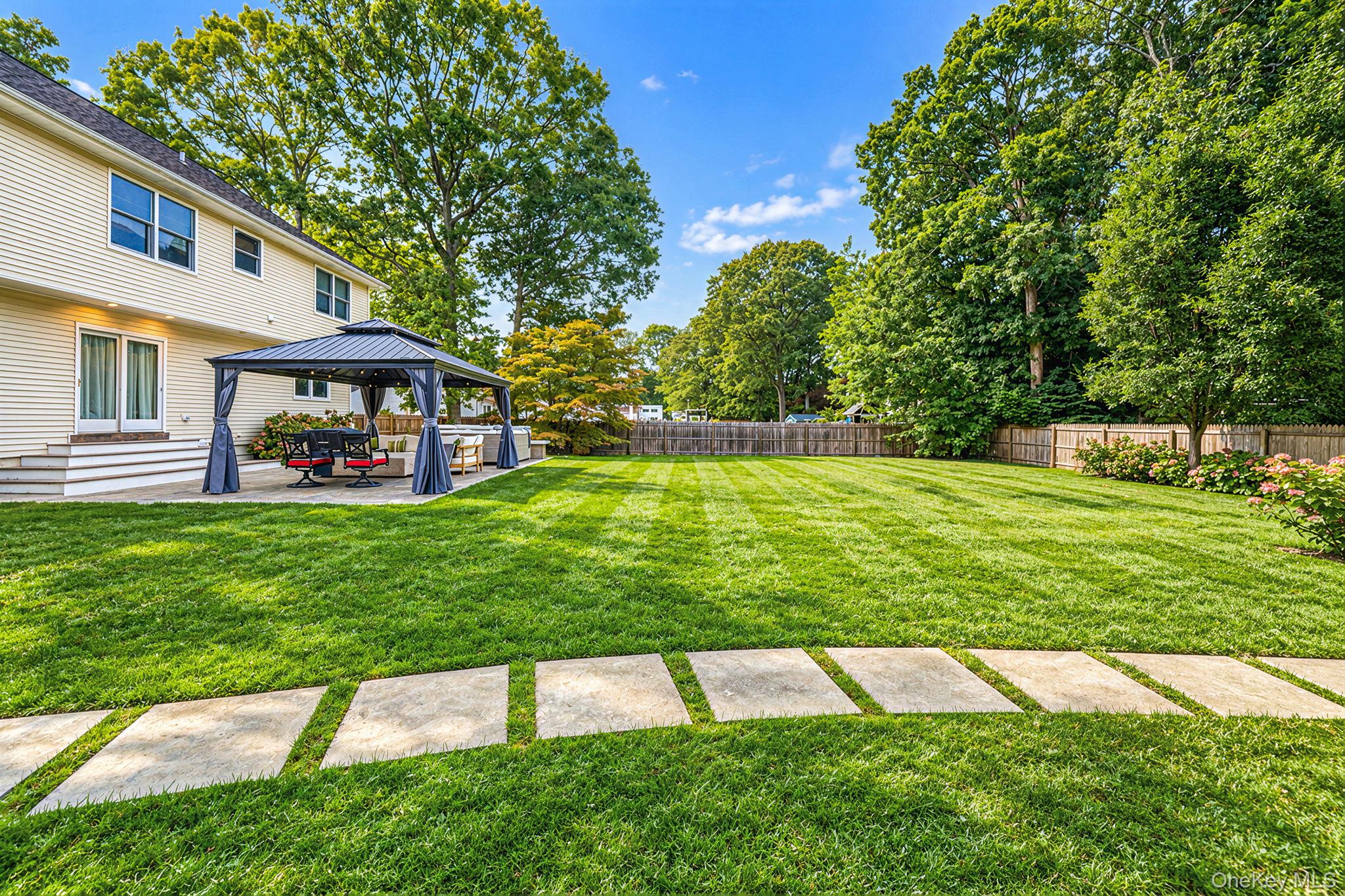 17 Mayfield Drive – For Sale photo 4