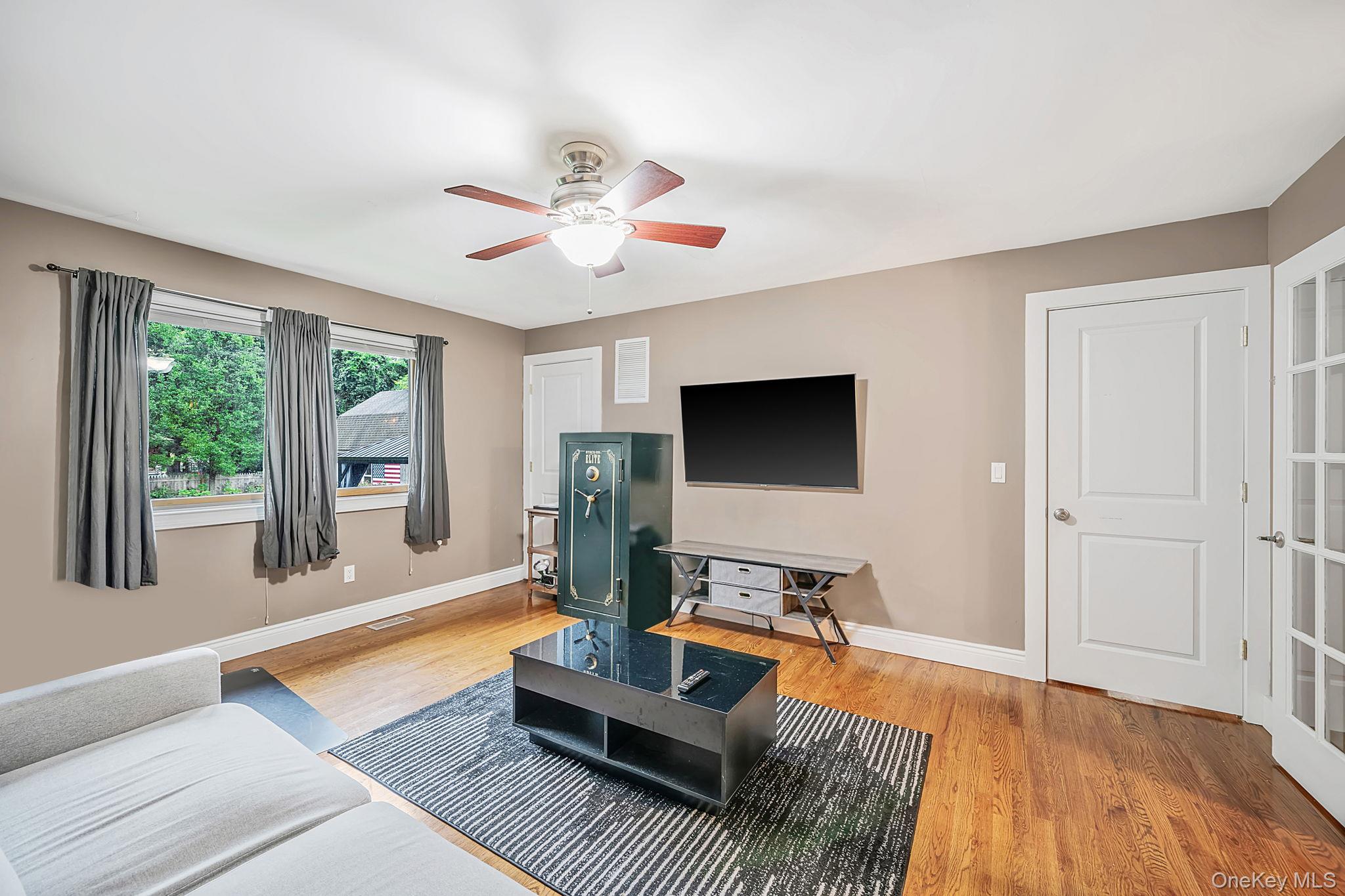 17 Mayfield Drive – For Sale photo 19