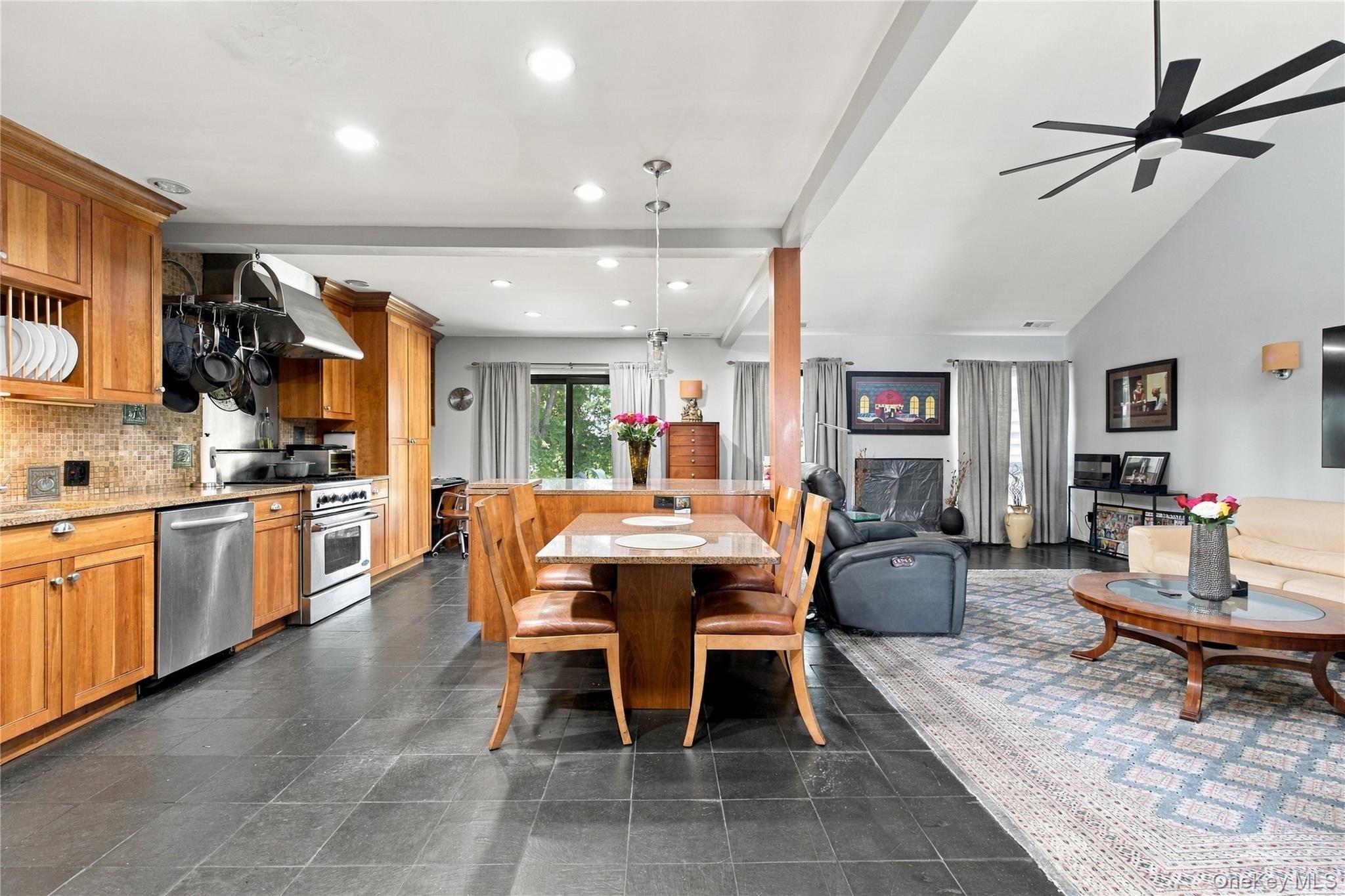 22 Village Green – For Sale photo 5