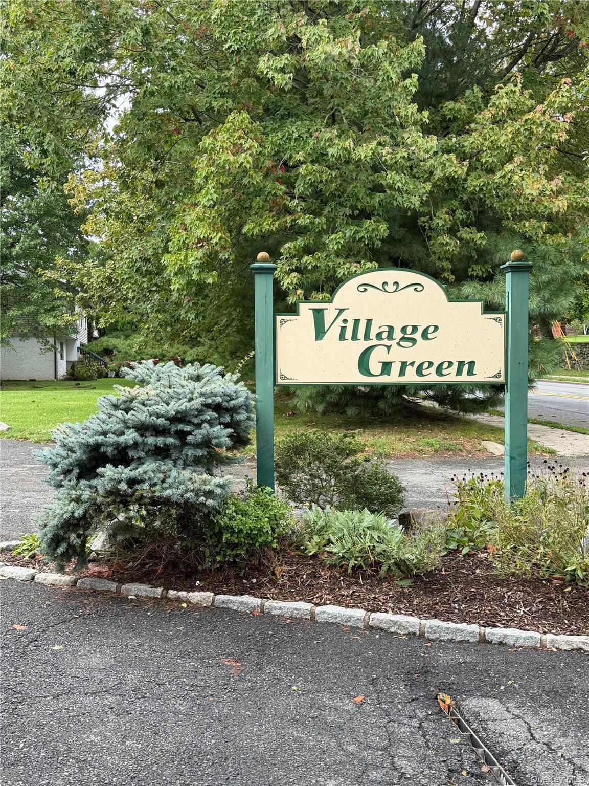 22 Village Green – For Sale photo 27