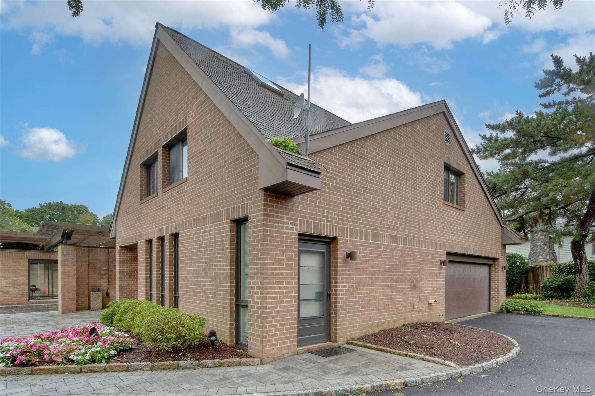 77 Waters Edge – For Rent
