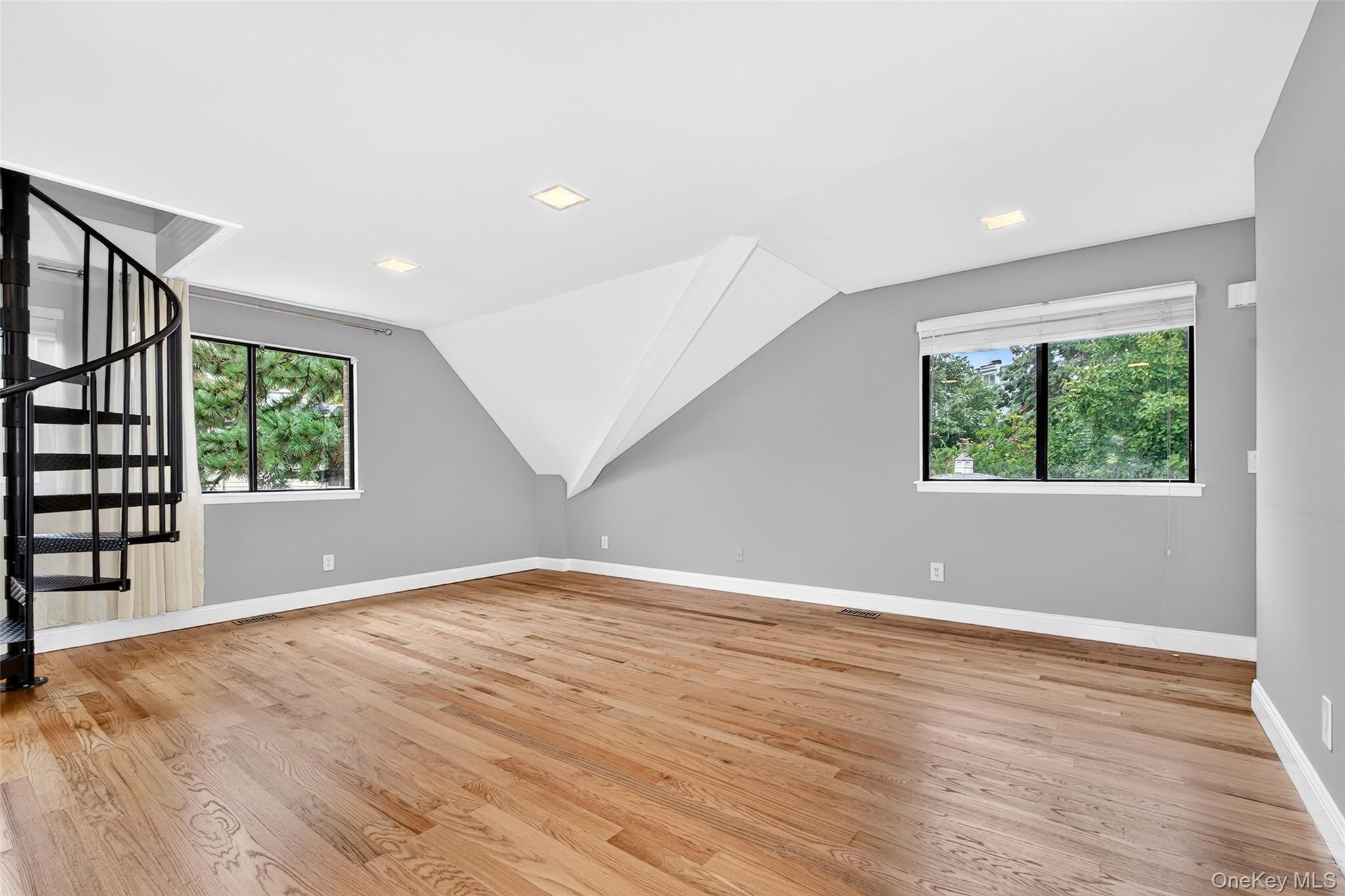 77 Waters Edge – For Rent photo 9