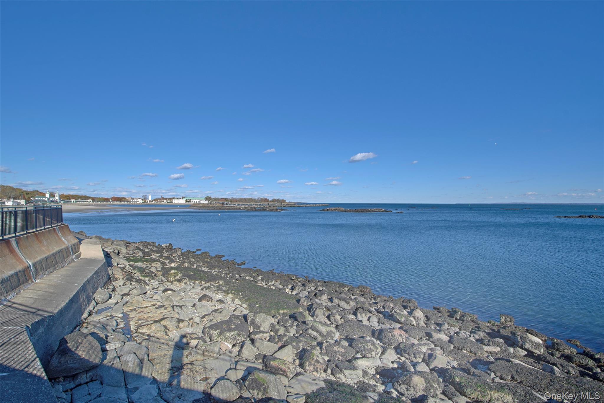 77 Waters Edge – For Rent photo 33
