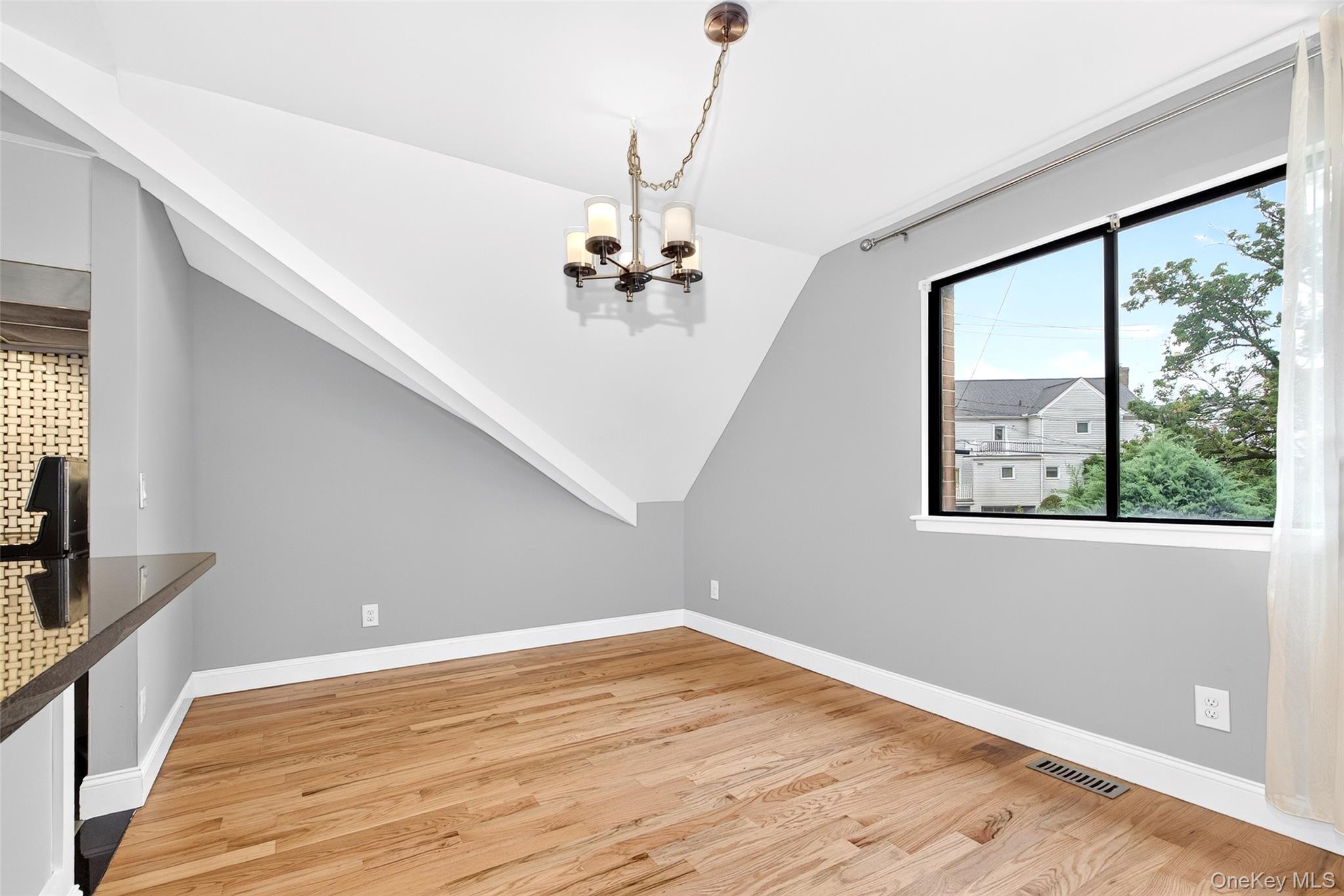 77 Waters Edge – For Rent photo 10