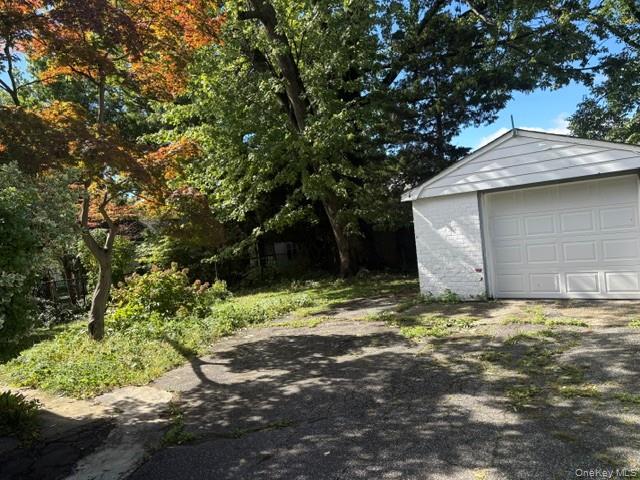 12 West End Avenue – For Sale photo 2