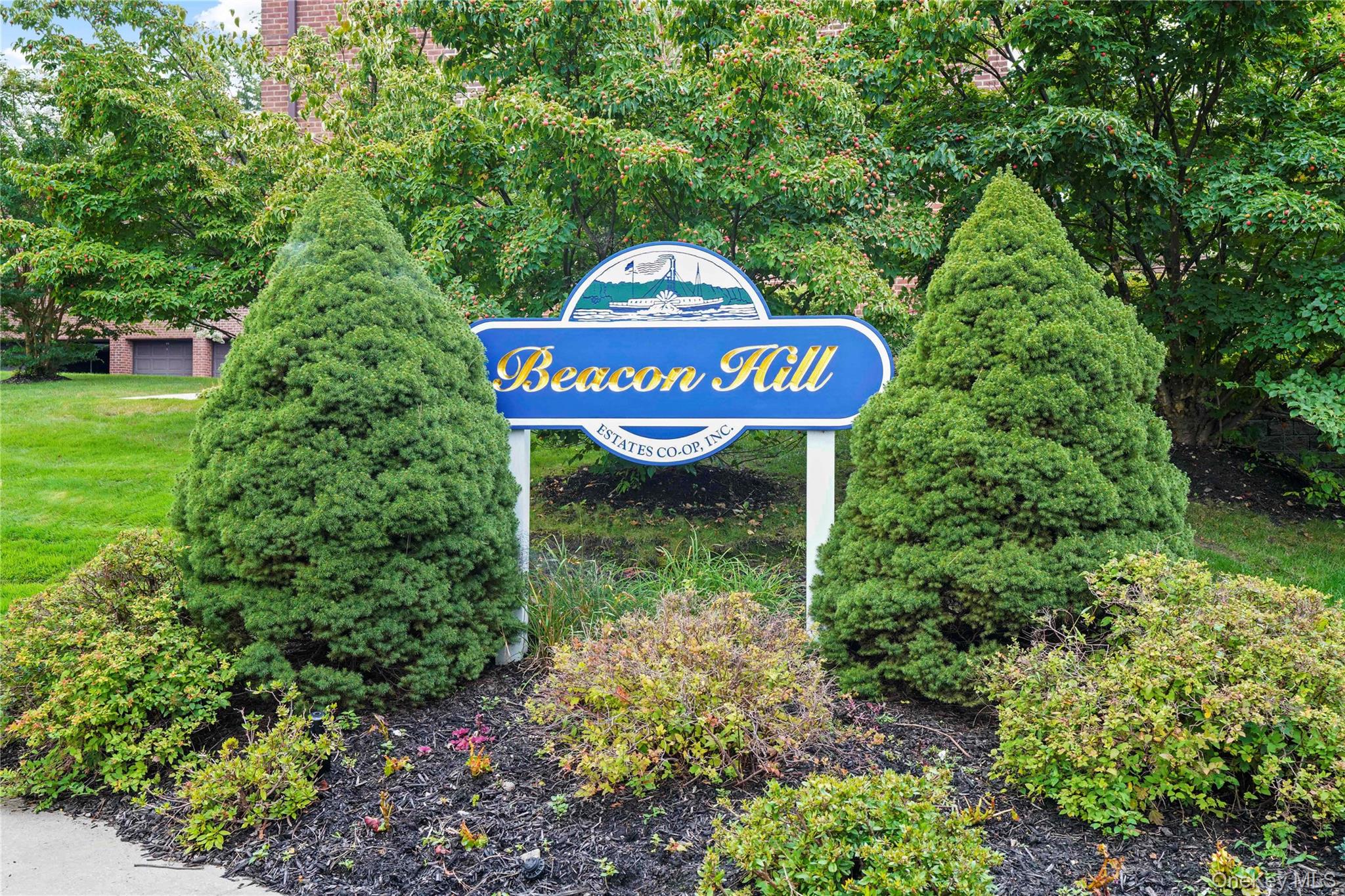 125 Beacon Hill Drive, Unit F-11 photo 22