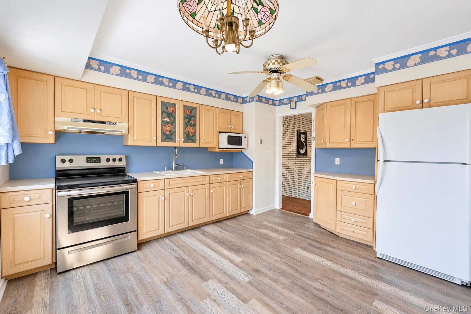 286 W 13th Street – For Sale photo 11