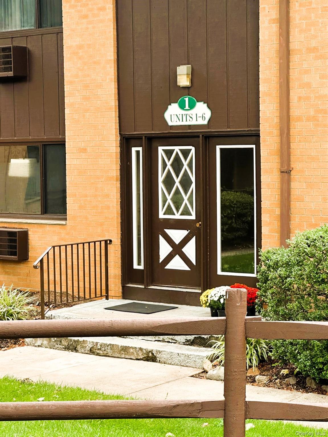 1 W Lawrence Park Drive, Unit 3