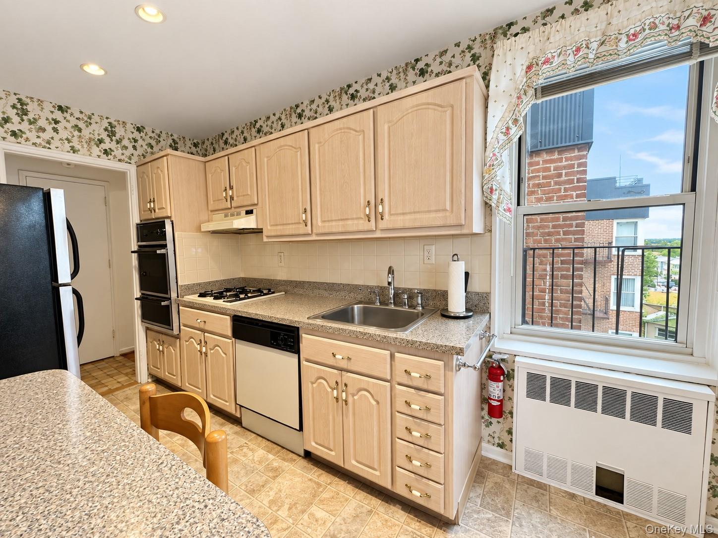 209-15 18th Avenue, Unit 6F photo 10