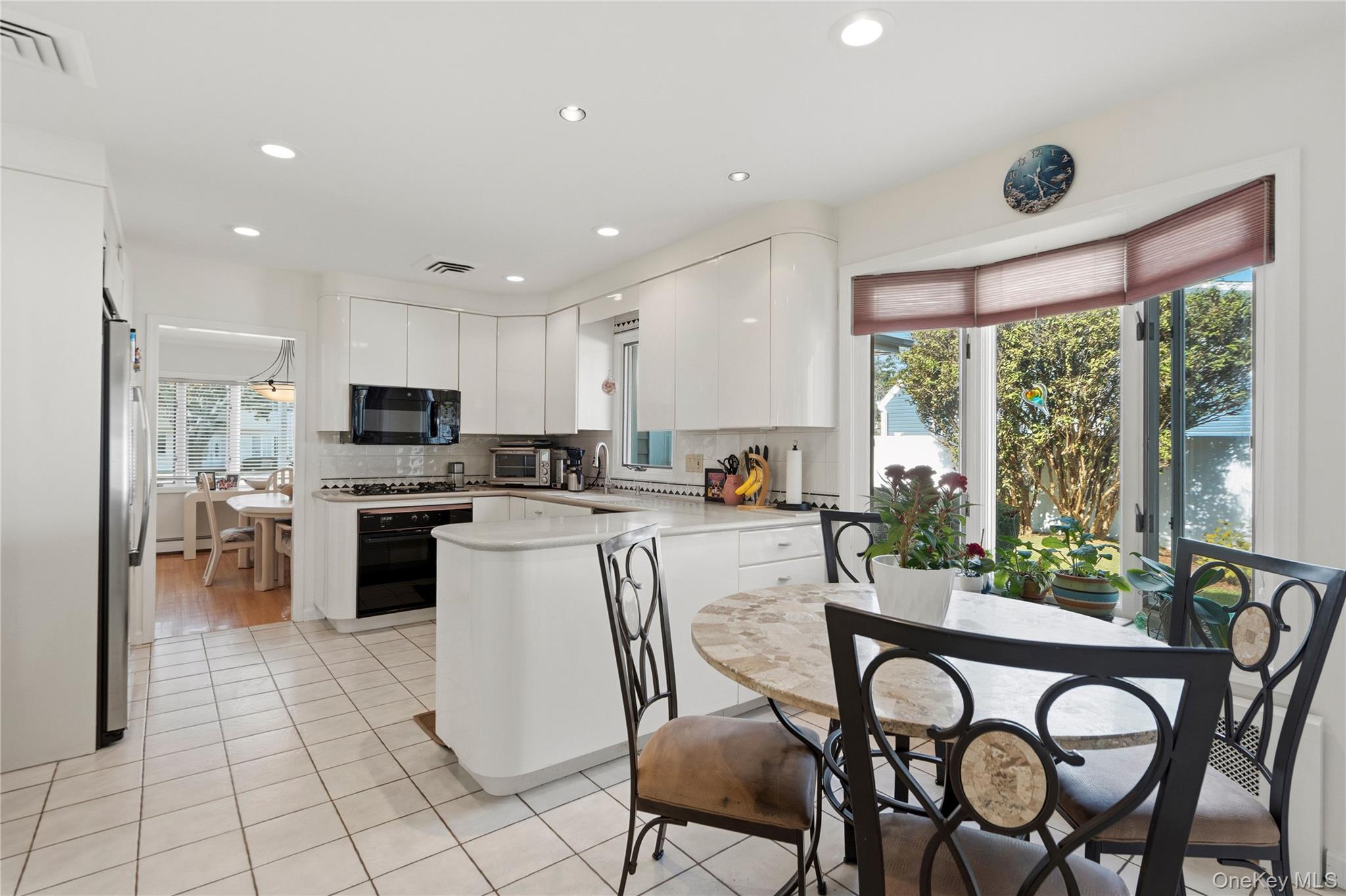 2 Amherst Place – For Sale photo 14