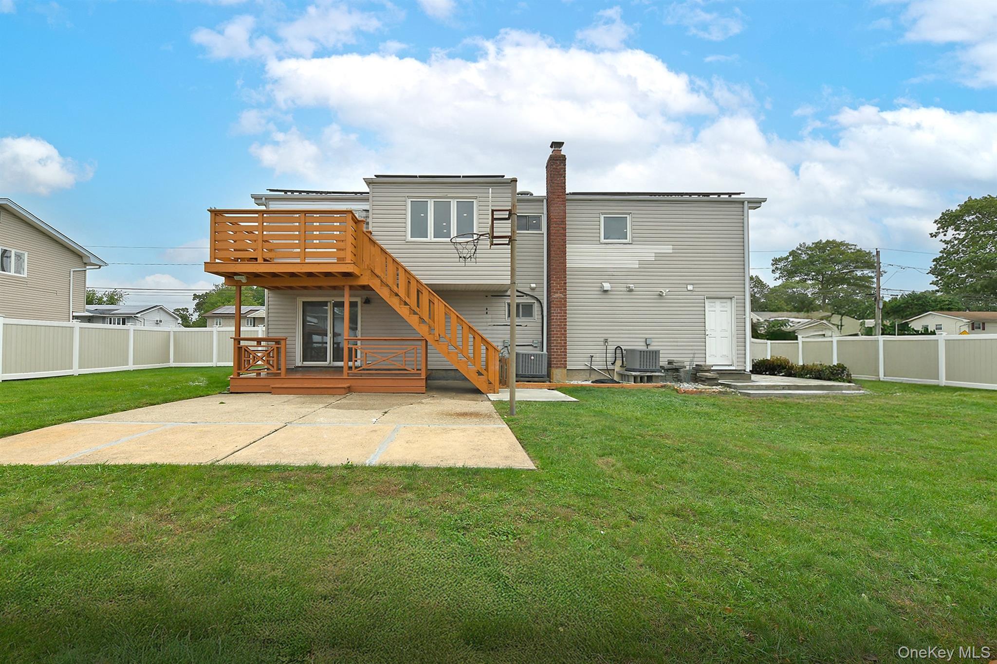 105 N Lewis Avenue – For Sale photo 34