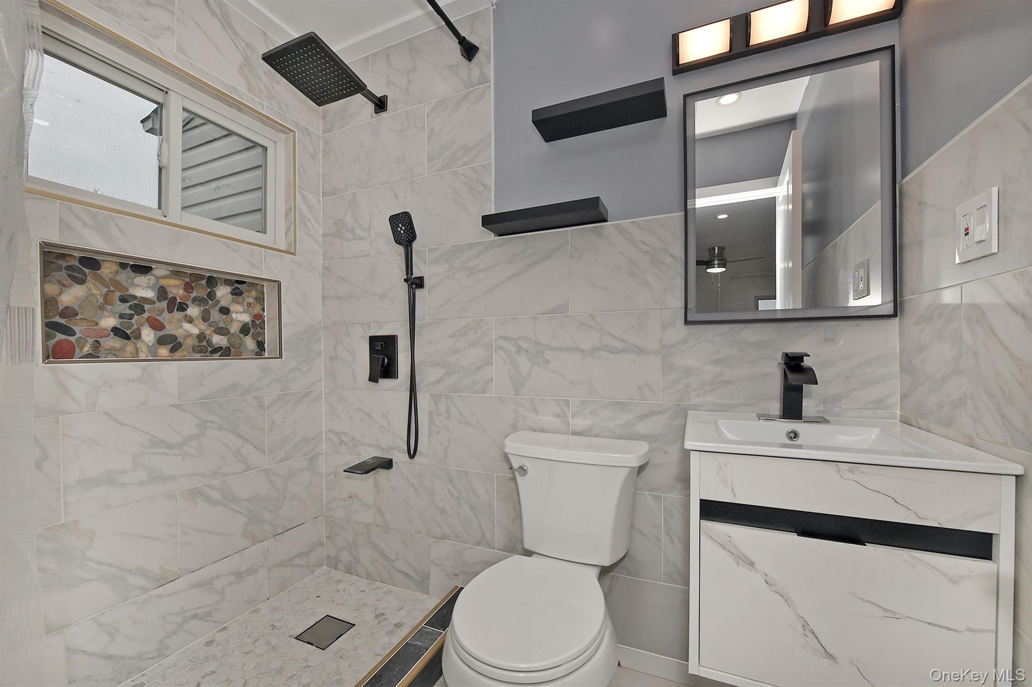 105 N Lewis Avenue – For Sale photo 25