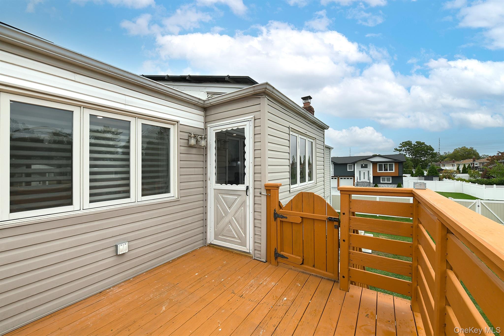 105 N Lewis Avenue – For Sale photo 39