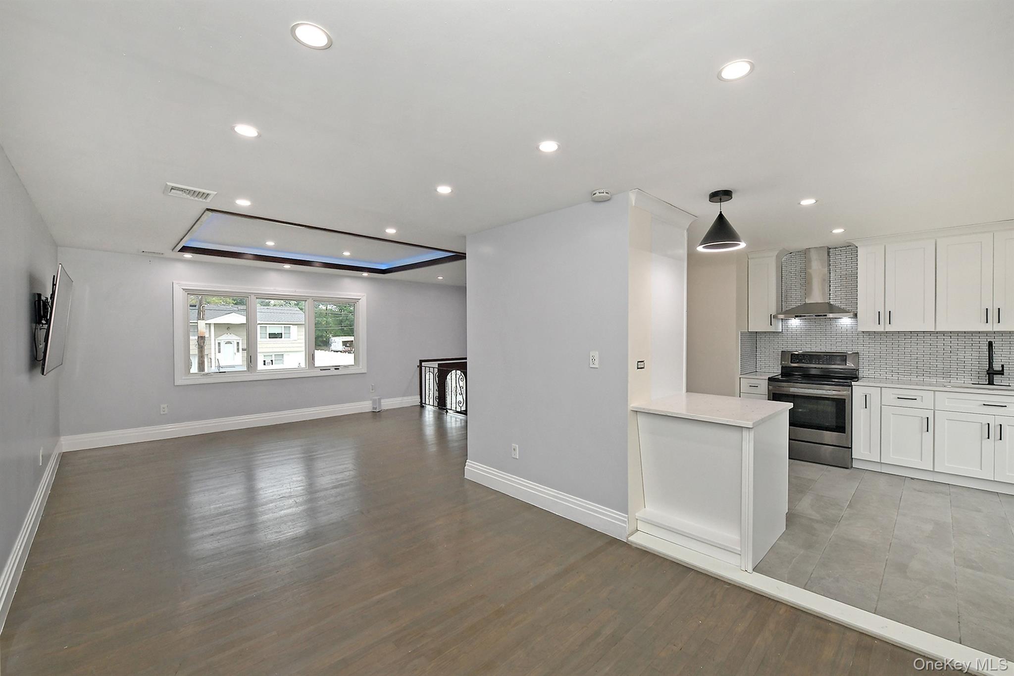 105 N Lewis Avenue – For Sale photo 15